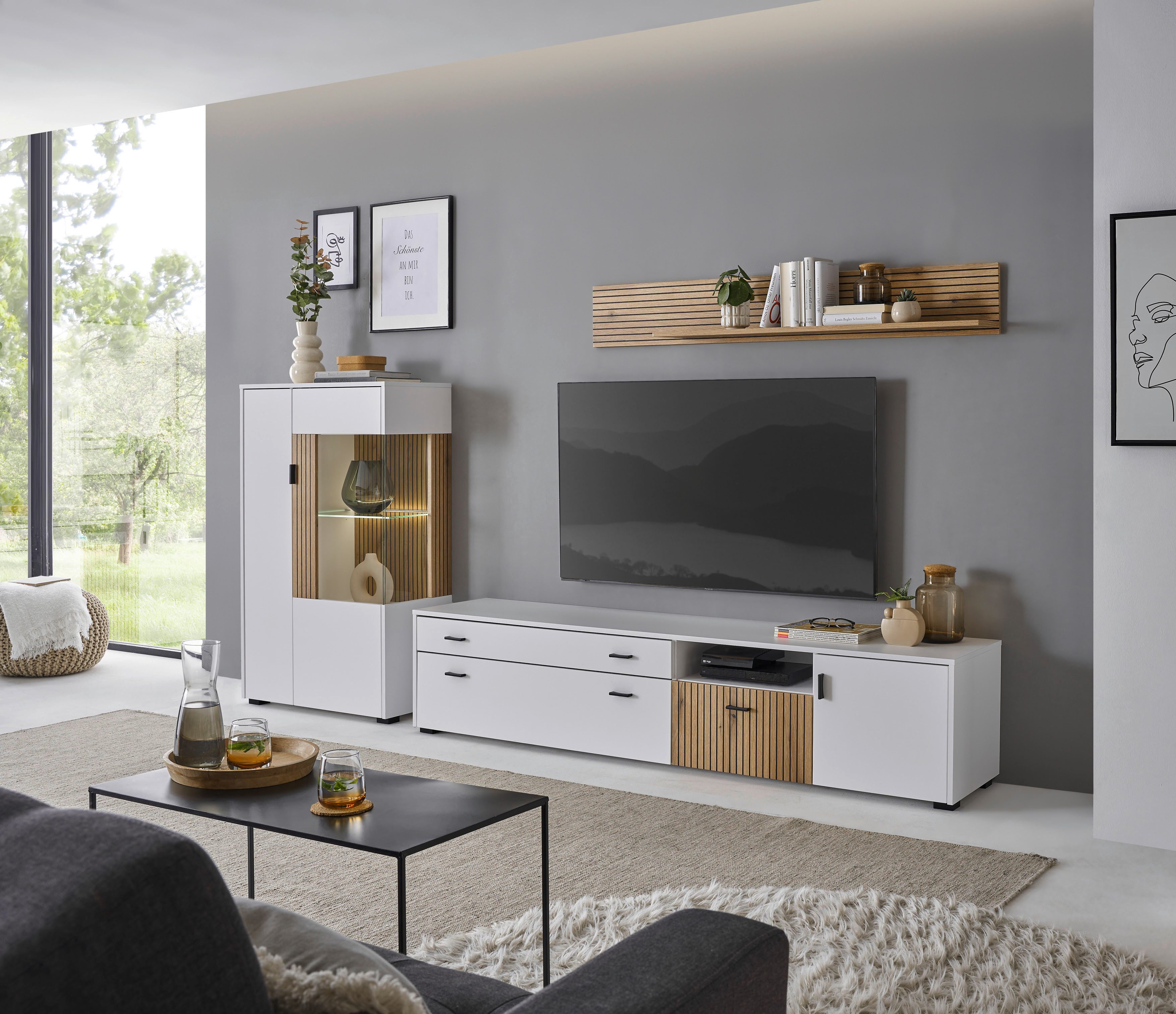 INOSIGN Vitrinekast Hudson, opberg vitrine, staande vitrine in moderne trendkleur, handgrepen van metaal (zwart), hoogte 125 cm