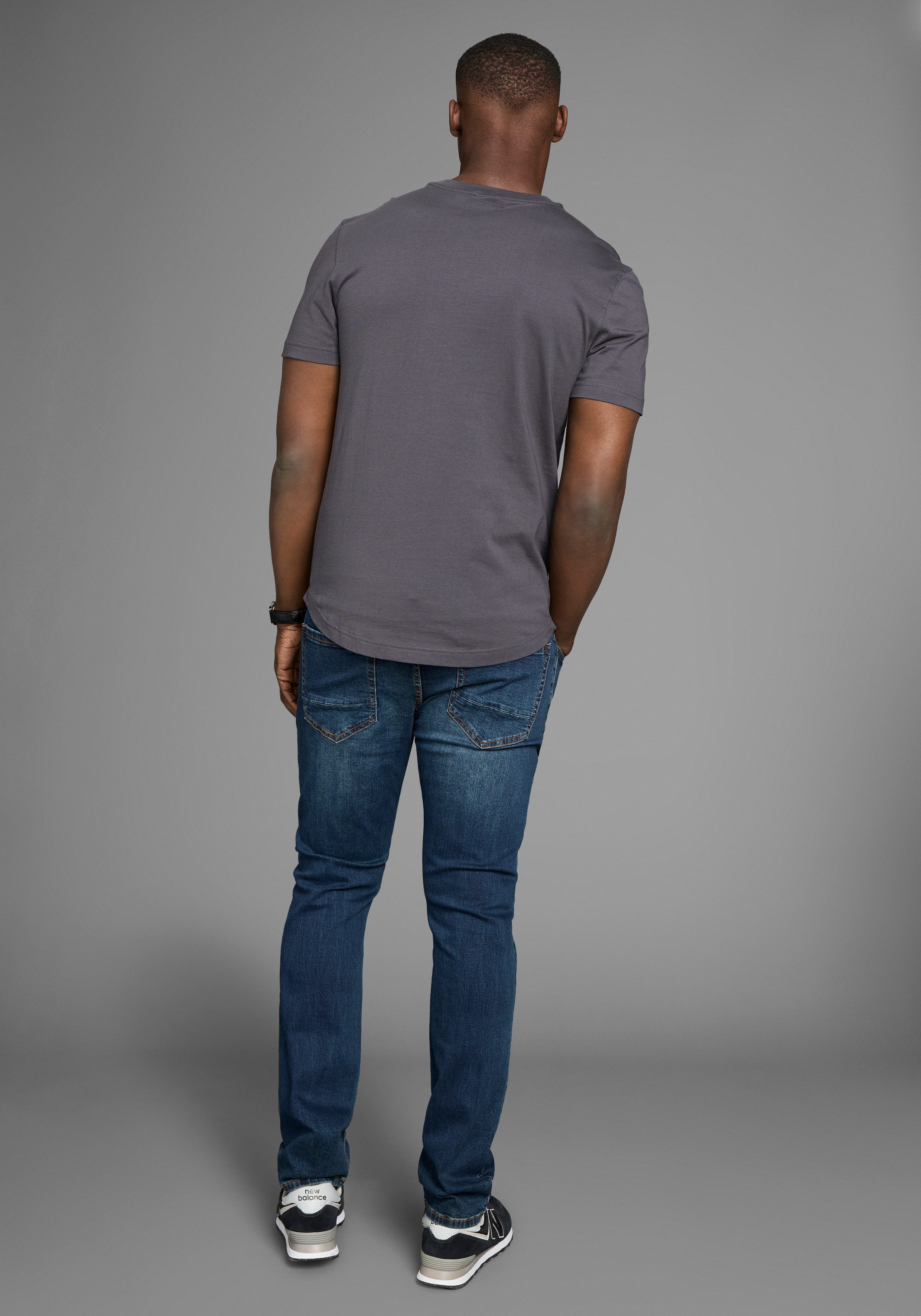 Bruno Banani Lang shirt met een afgeronde zoom
