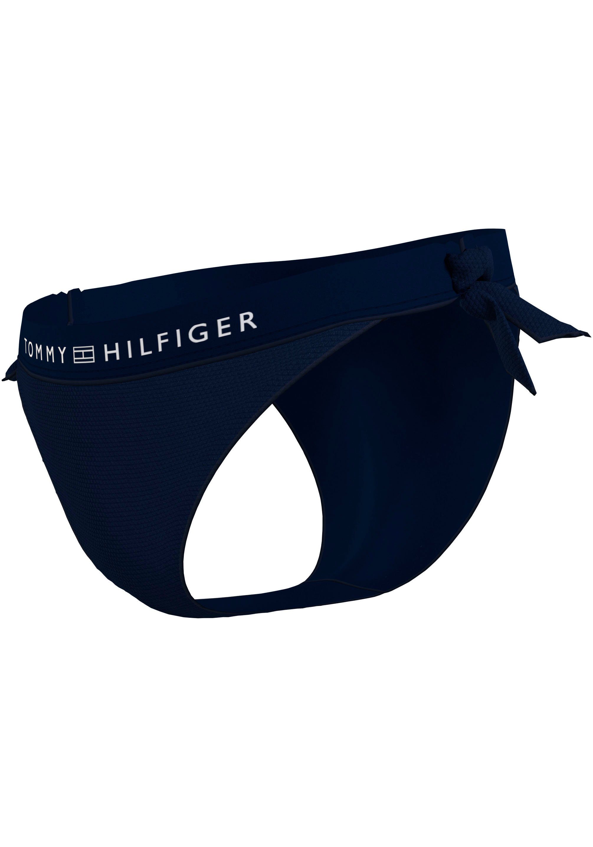 Tommy Hilfiger Swimwear Bikinibroekje SIDE TIE BIKINI met een logo-opschrift