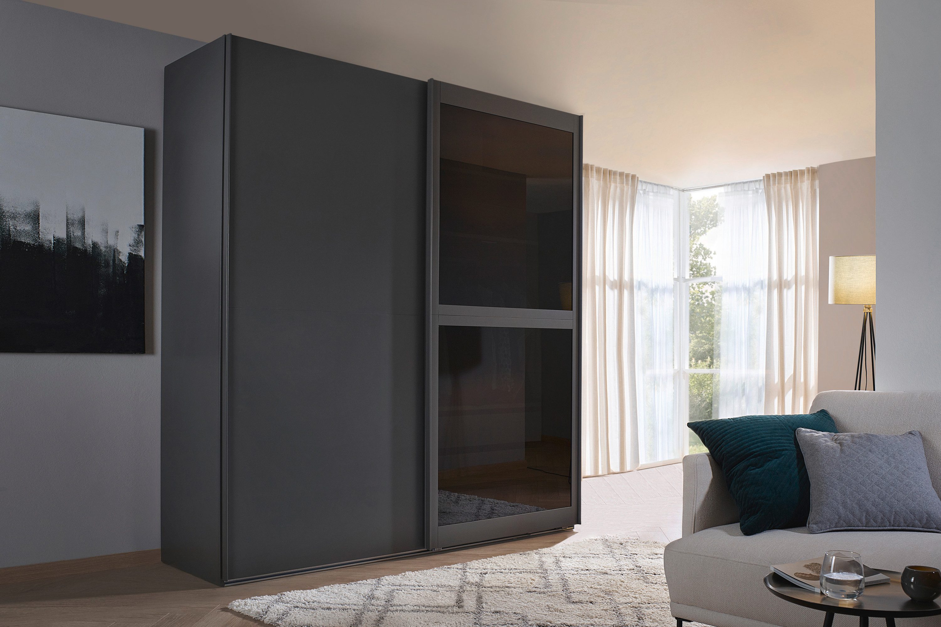 rauch Schuifdeurkast Kledingkast Kast Garderobe Slaapkamerkast LUMIS met glazen deuren van transparant grijs glas made in germany