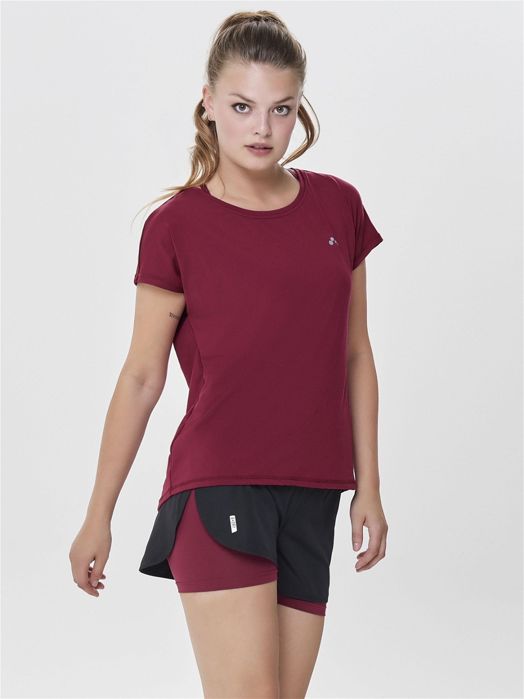 Only Play Trainingsshirt ONPAUBREE SS LOOSE TRAIN TEE - NOOS