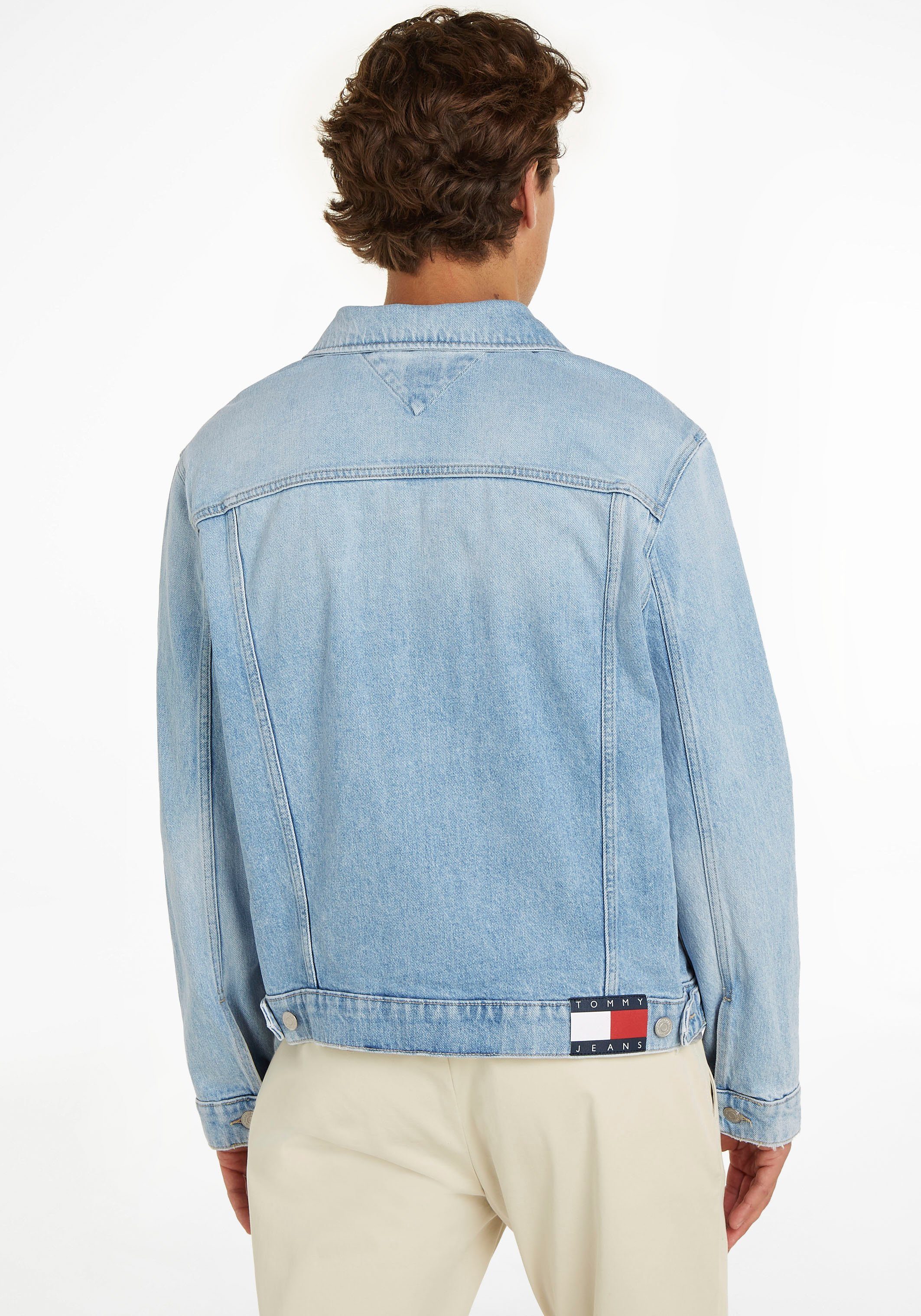 Tommy Jeans Plus Jeansjack RYAN RGLR TRCKR JCKT Grote maten met fade-effecten