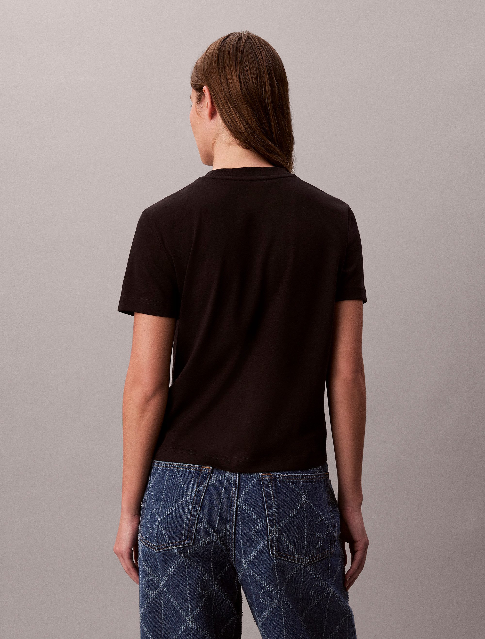 Calvin Klein T-shirt SS FITTED SCRIPT CALVIN KLEIN TE