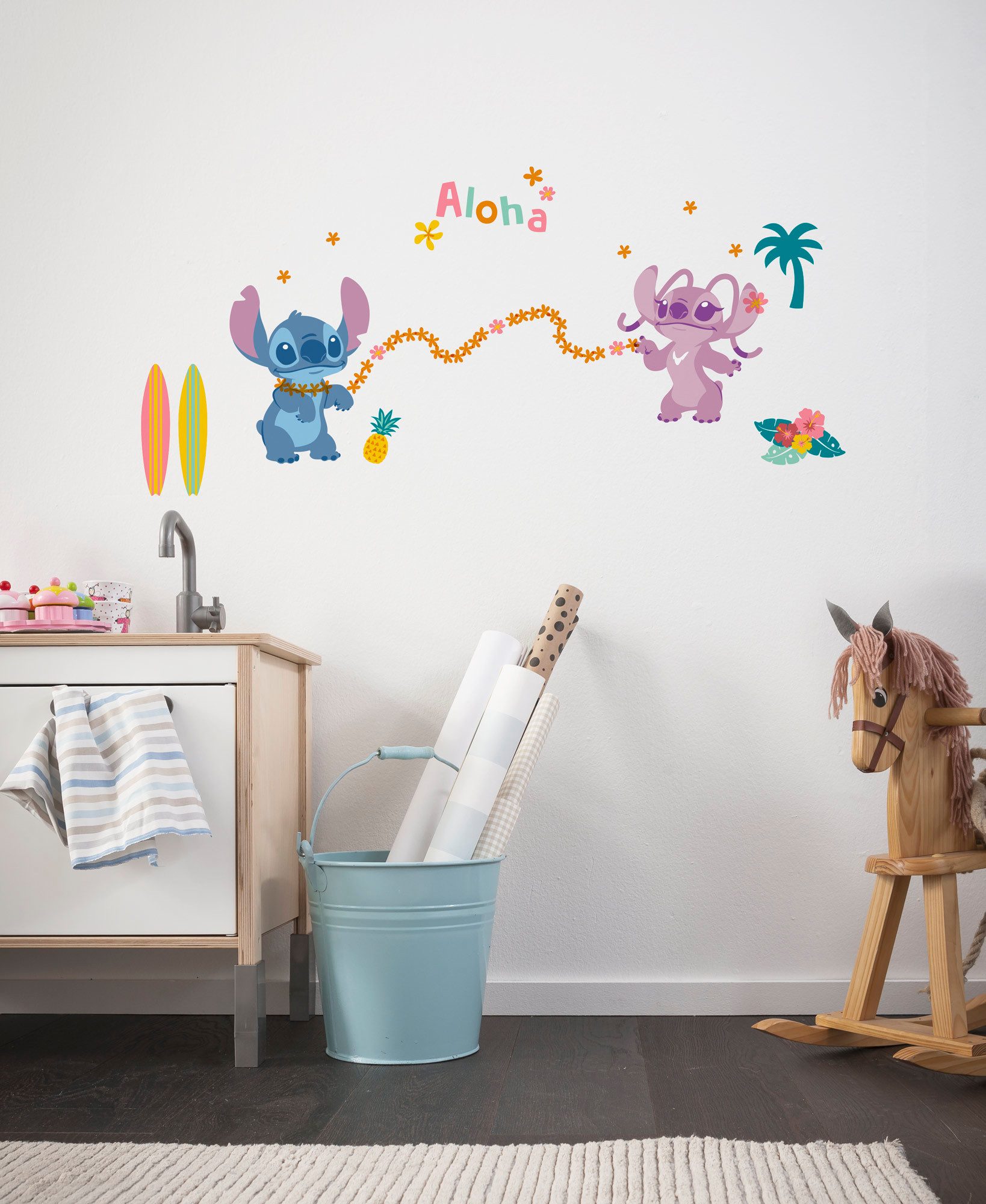 Komar Wandfolie Stitch Aloha - grootte 50 x 70 cm zelfklevend, wandstickers, kinderkamer (31-delig) wandstickers multicolor