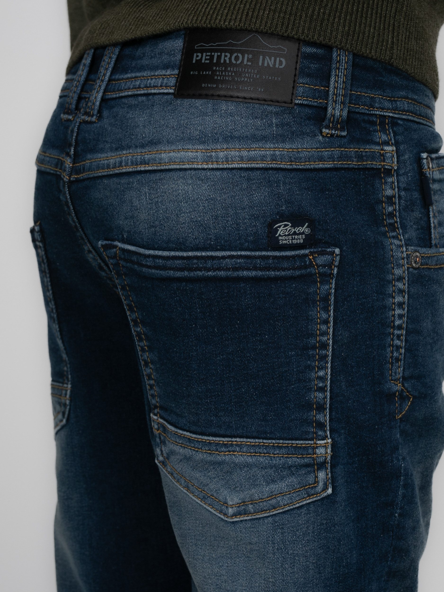 Petrol Industries Straight jeans met stone washed look