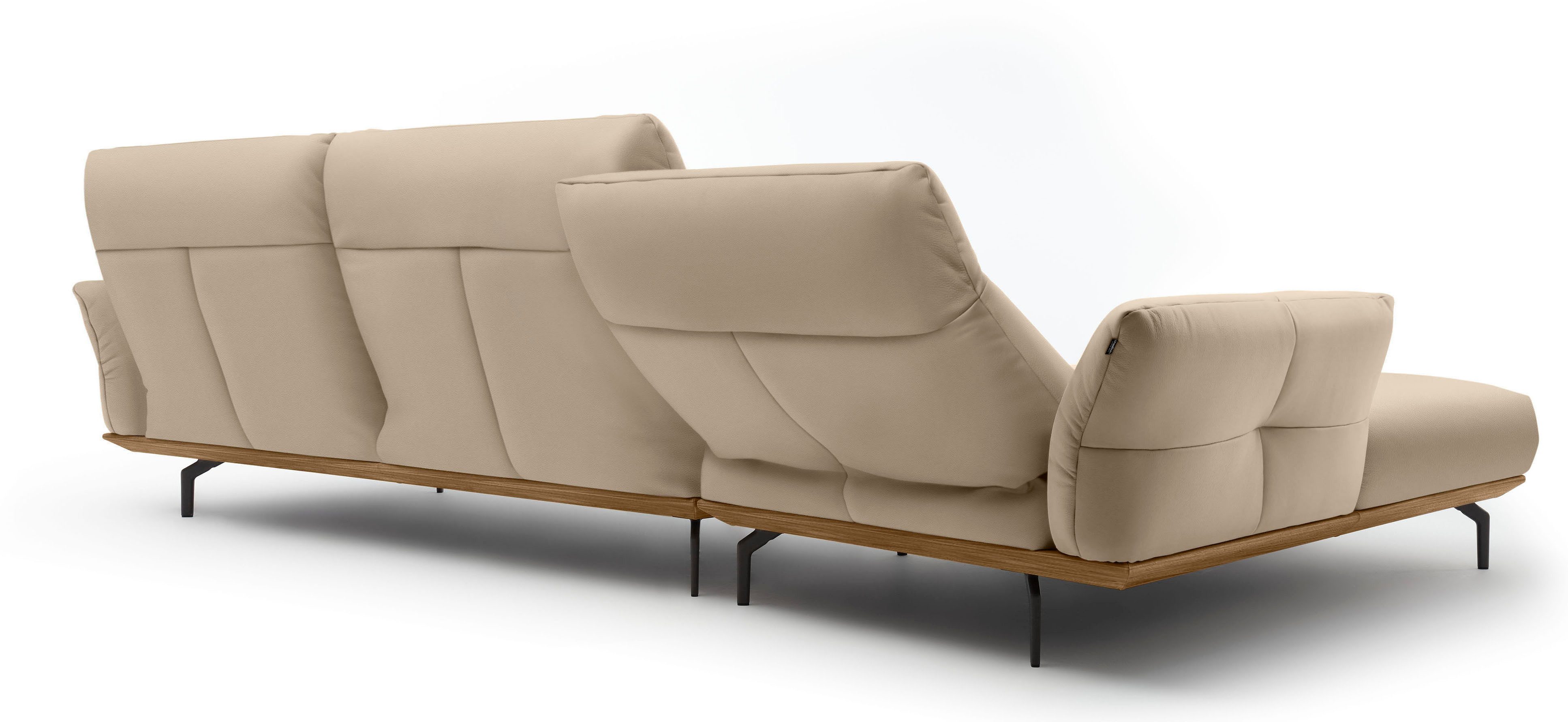 Creation BY ROLF BENZ Hoekbank Hs.460 Sokkel in walnotenhout, onderstel in umbra grijs, breedte 338 cm