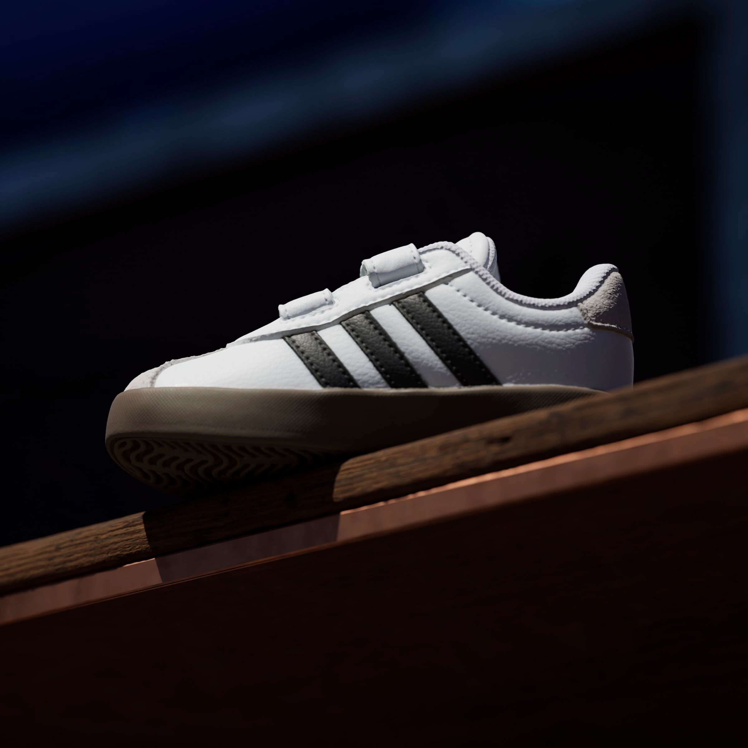 adidas Sportswear Klittenbandschoenen VL COURT 3.0 KIDS geïnspireerd door het ontwerp van de adidas samba
