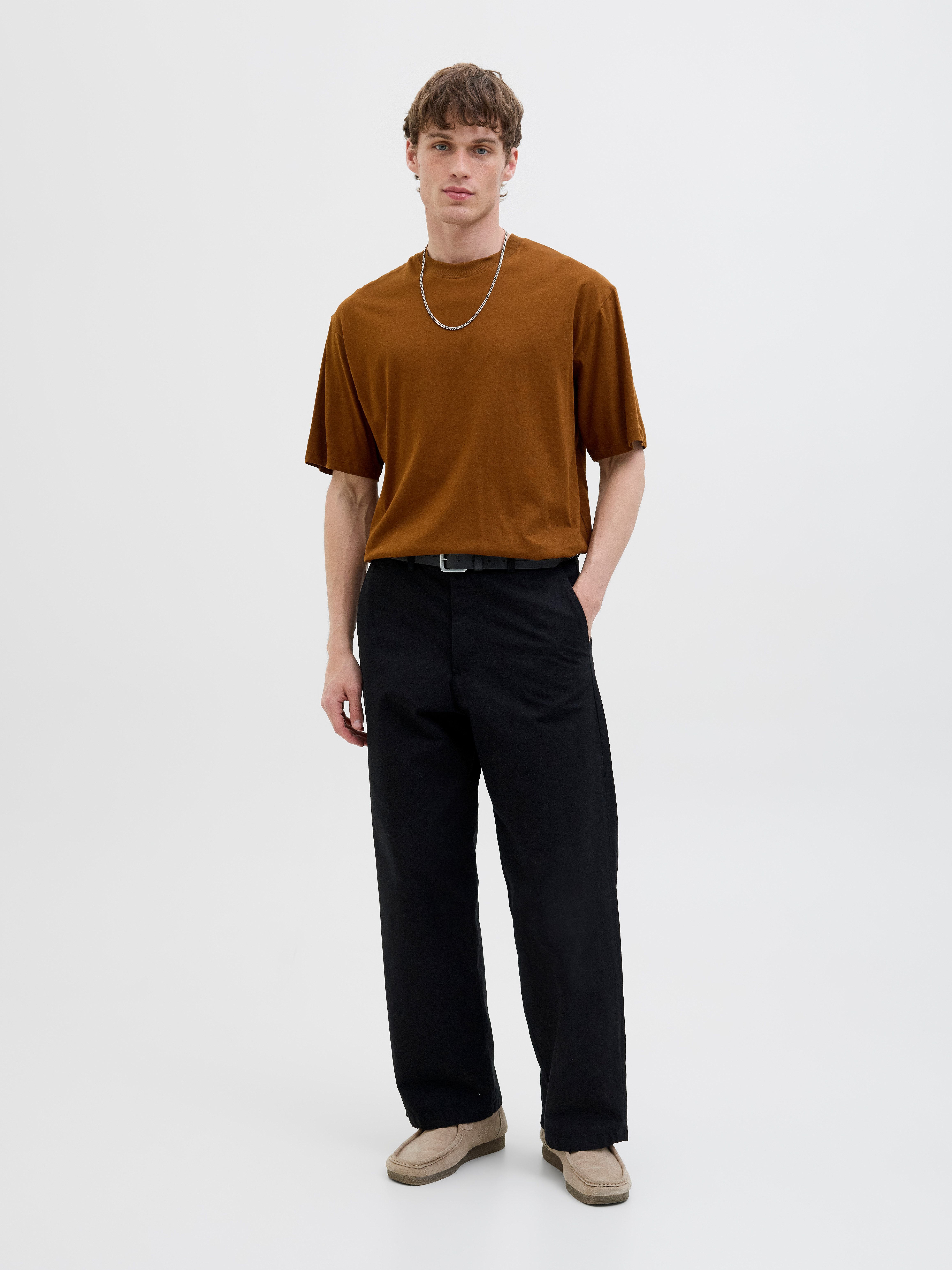 Jack & Jones Oversized shirt JJEBRADLEY TEE SS O-NECK NOOS
