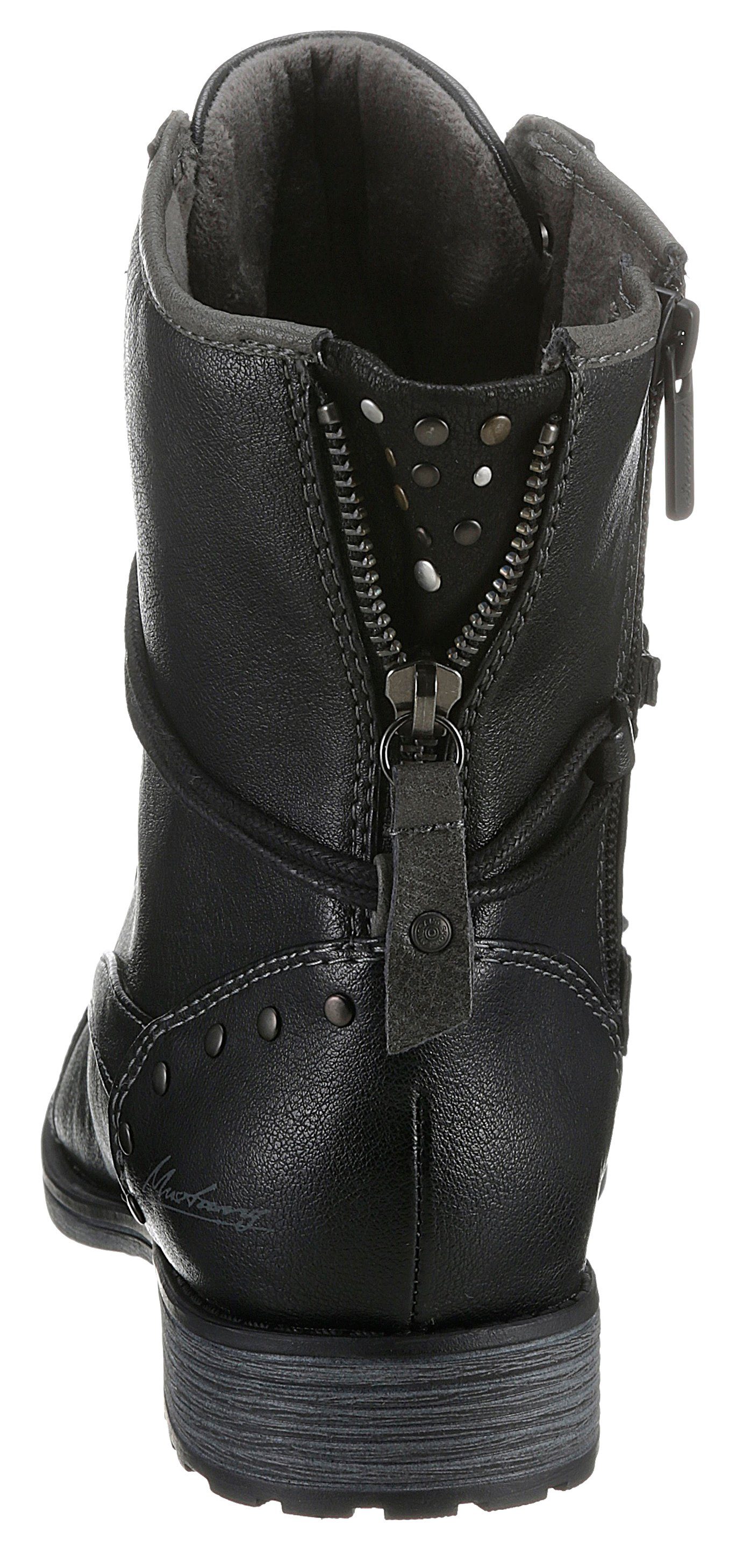Mustang Shoes Veterlaarsjes met vetersluiting om de schacht