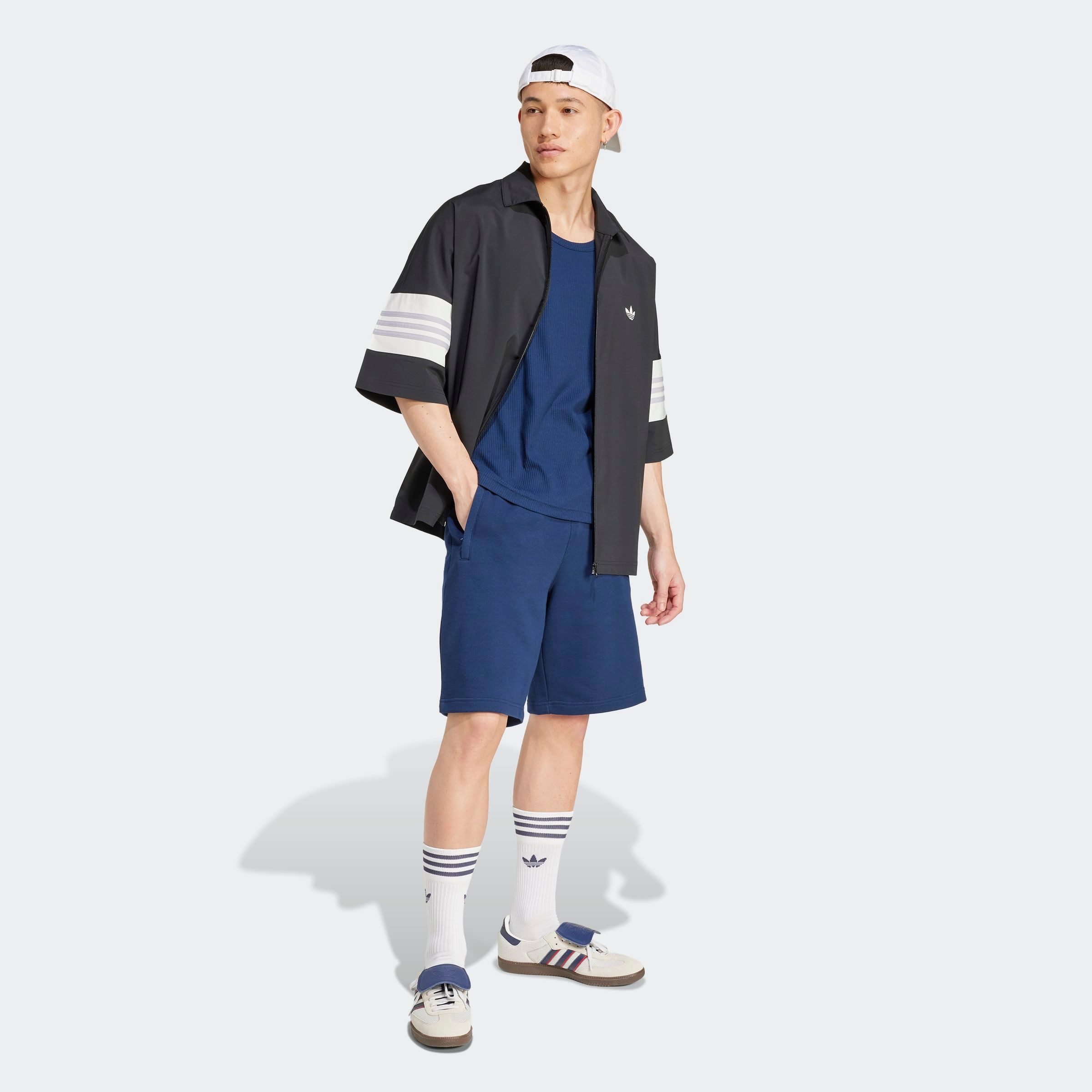 adidas Originals Short ESS SHO Essentiële sweat shorts met logo, van zacht french terry materiaal (1-delig)