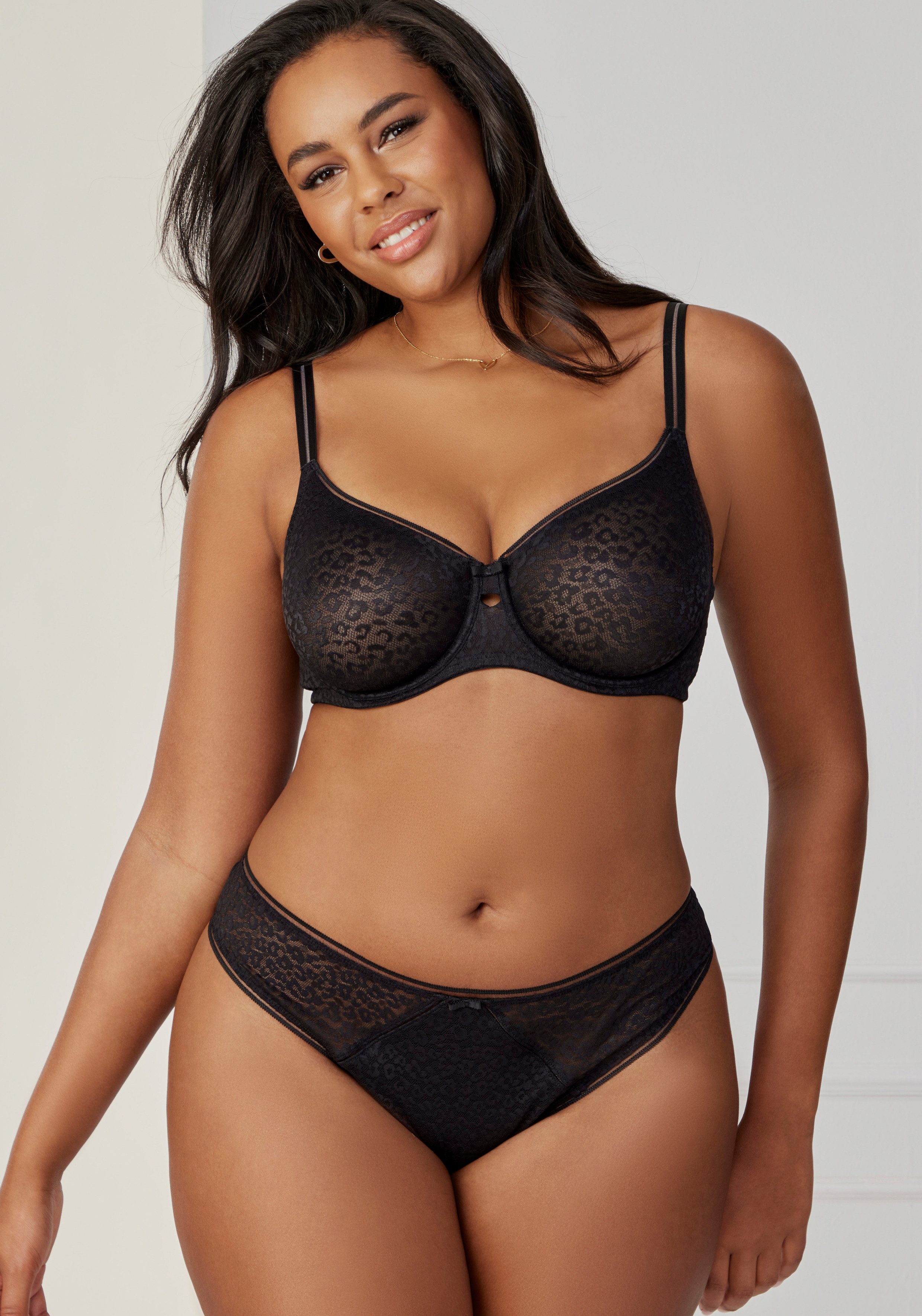 Nuance String van allover jacquardkant in trendy leoprint