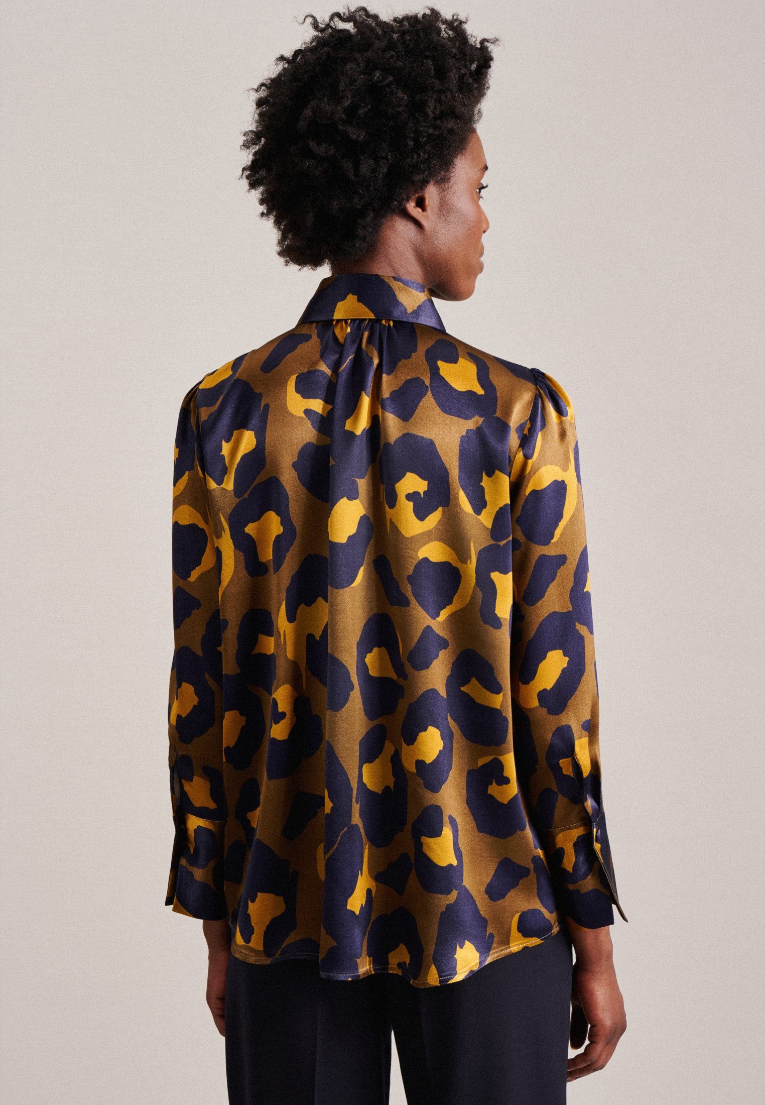 seidensticker Overhemdblouse Zwarte roos Lange mouwen kraag print