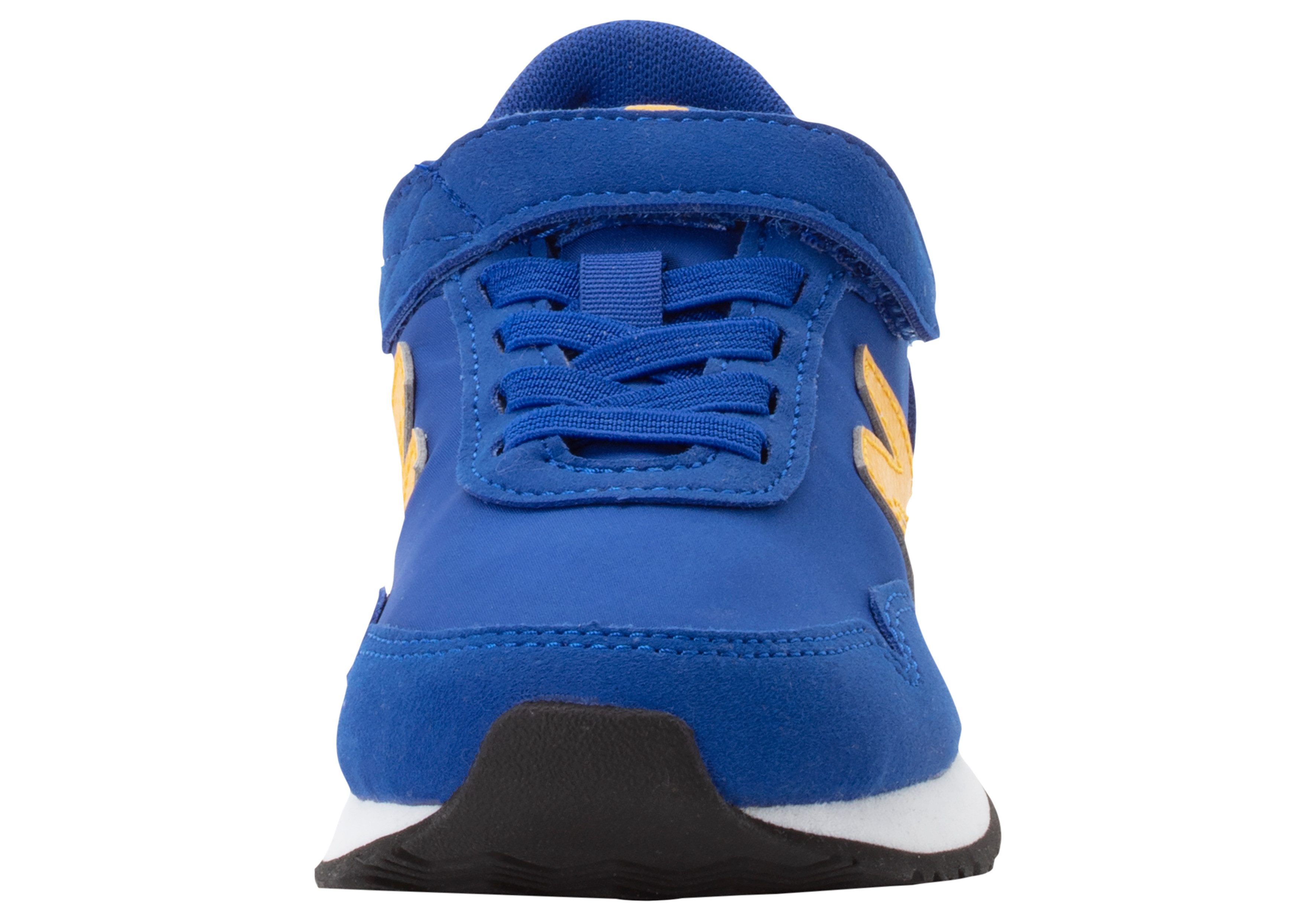 New Balance Sneakers PV32