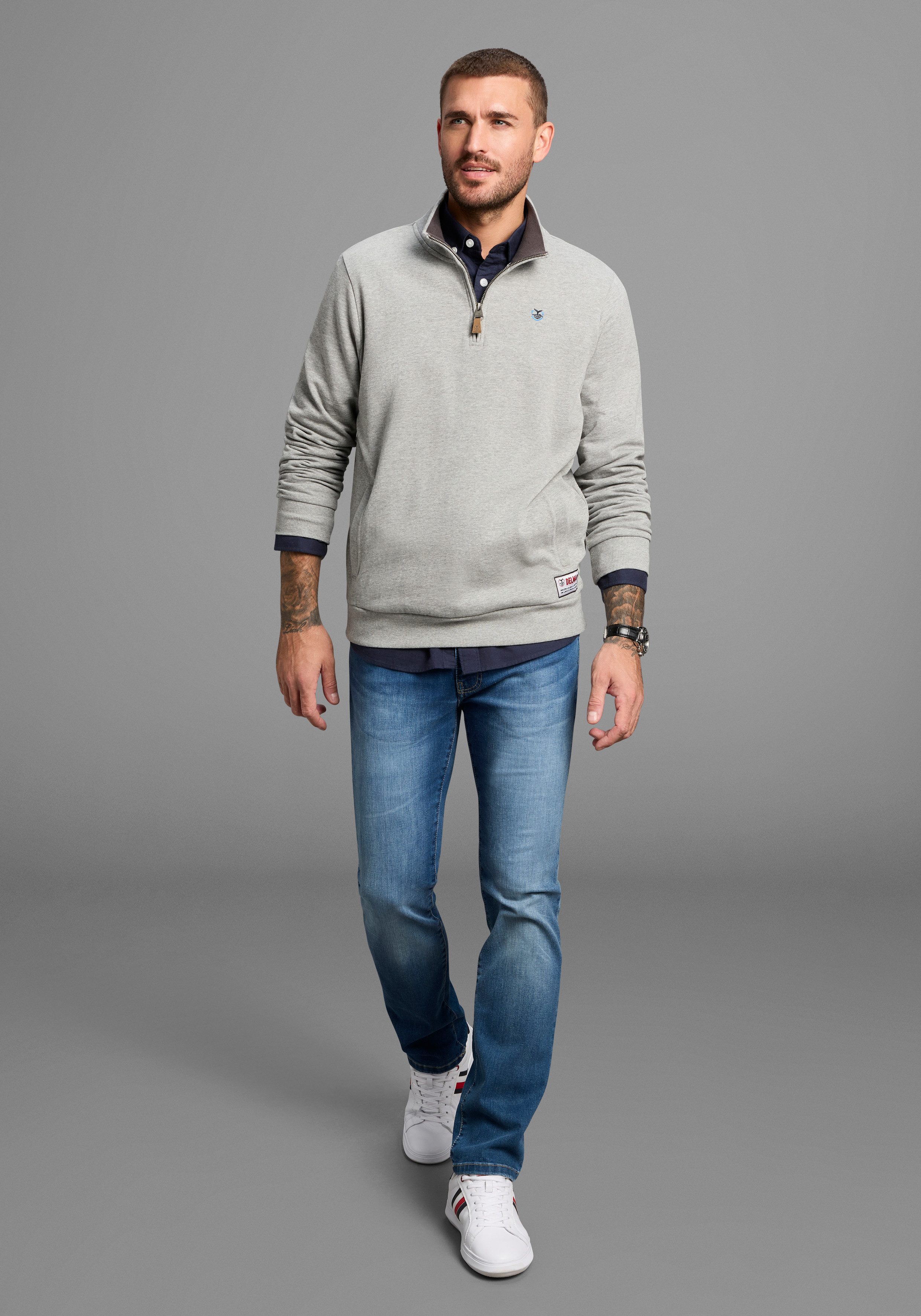 DELMAO Sweatshirt met henley-kraag en zijzakken - nieuwe collectie
