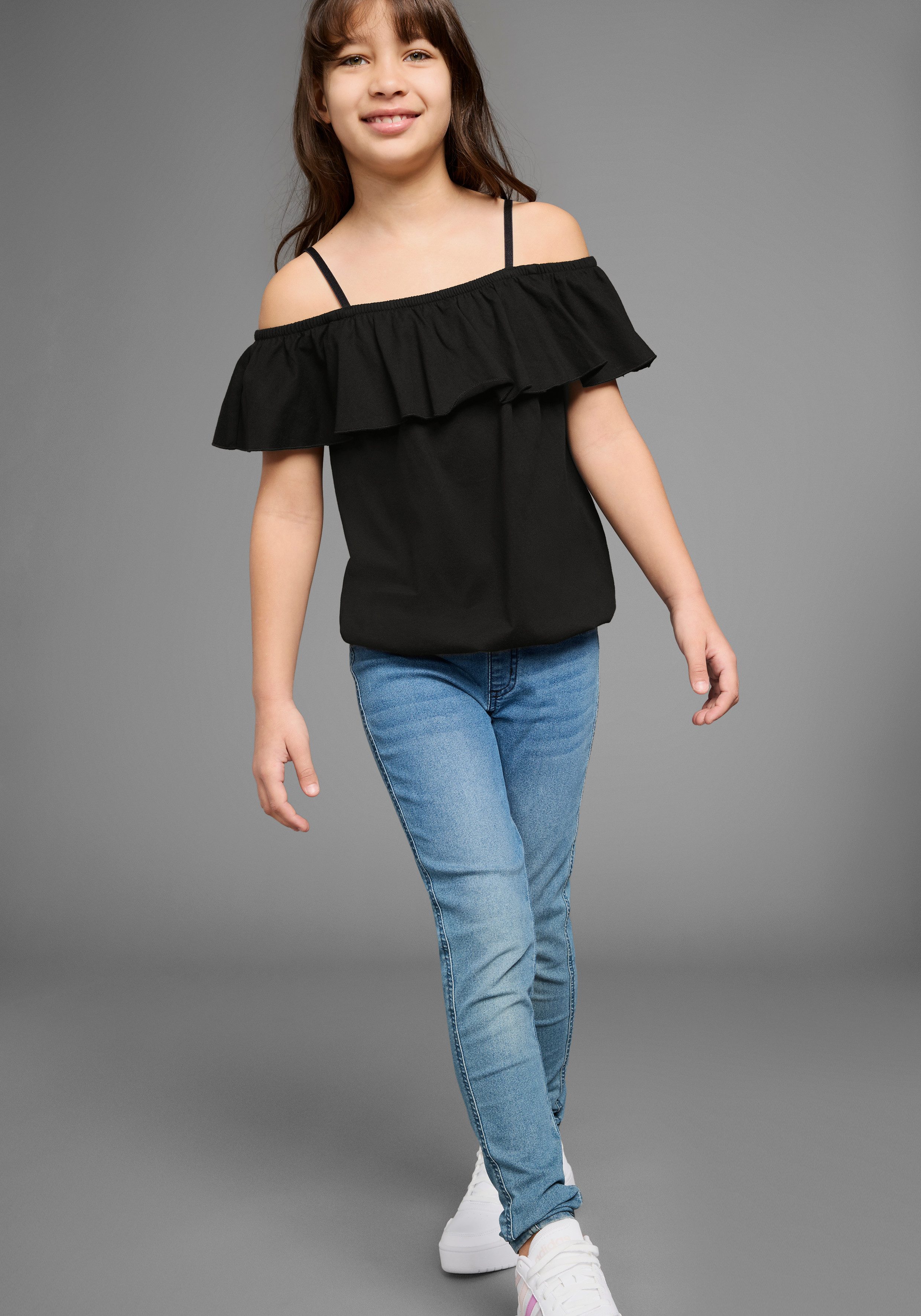 KIDSWORLD T-shirt Volant-Shirt Korte mouwen, wijde pasvorm, carmenhals, van jersey stof