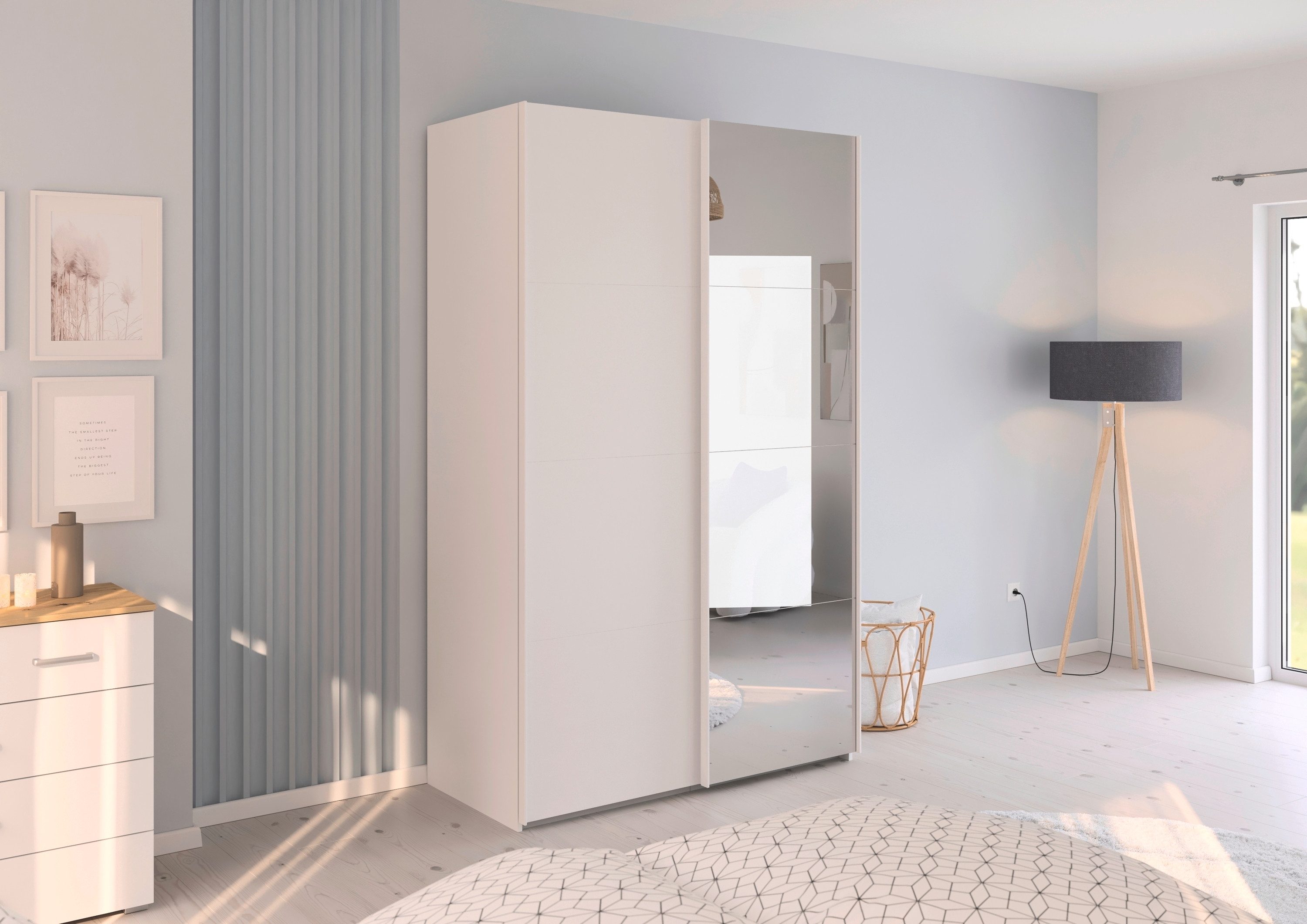 rauch Schuifdeurkast Kledingkast Kast Garderobe Slaapkamerkast EVELYN in elegante stijl met spiegel 5 breedtes veel opbergruimte made in germany