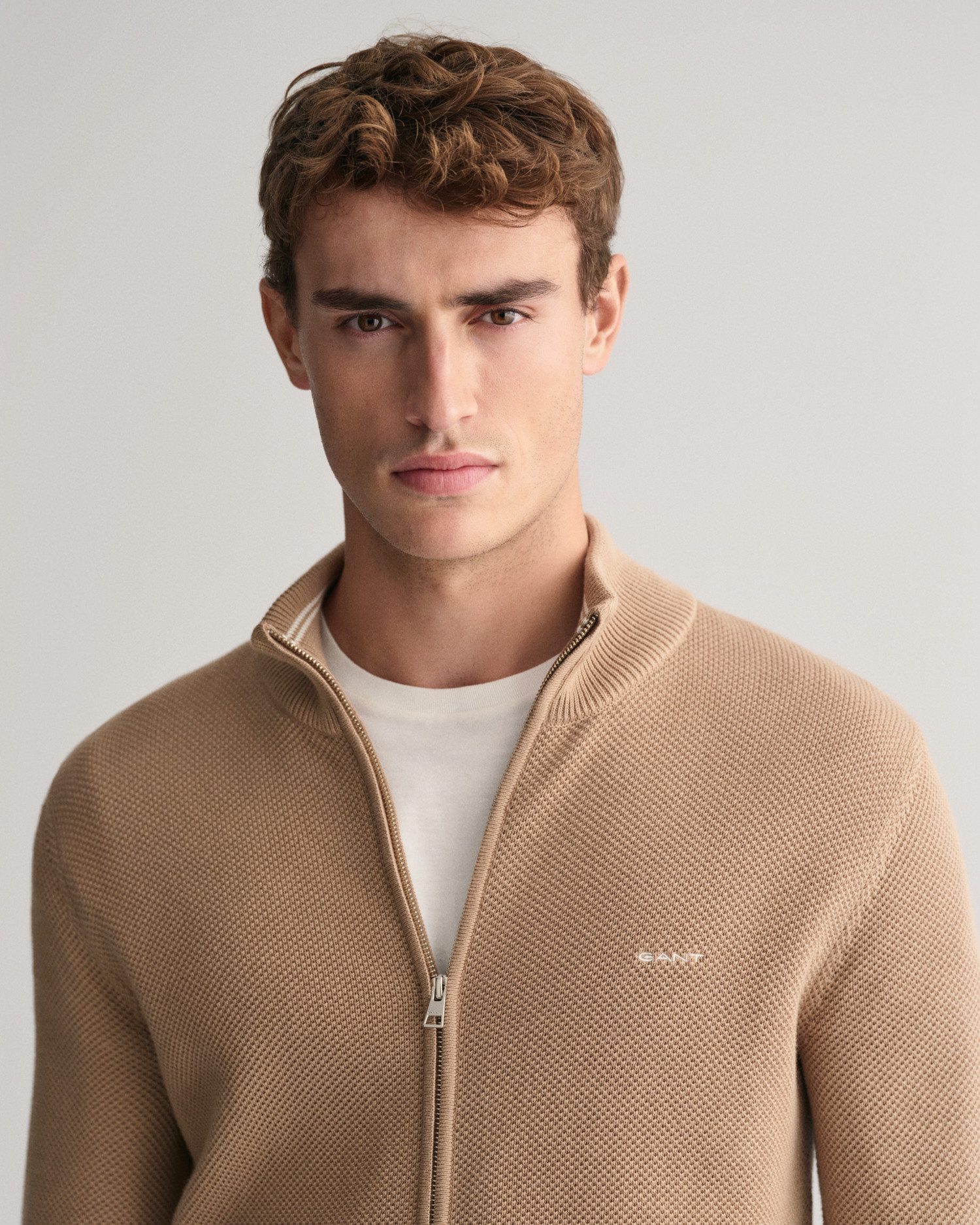 Gant Vest COTTON PIQUE ZIP CARDIGAN met logoborduursel op borsthoogte