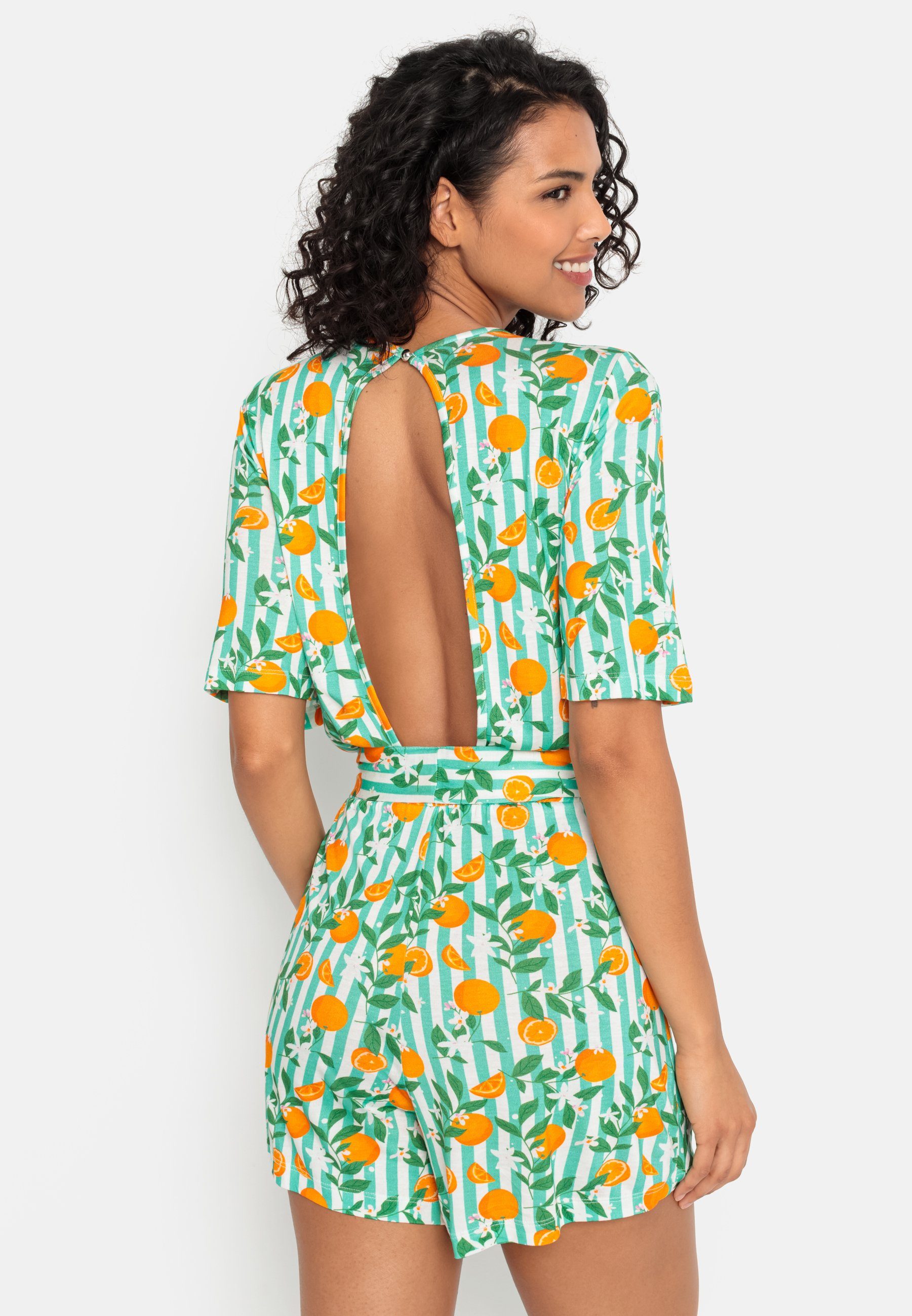Buffalo Korte jumpsuit met alloverprint, zomerse jumpsuit, strandmode (Met een bindceintuur)