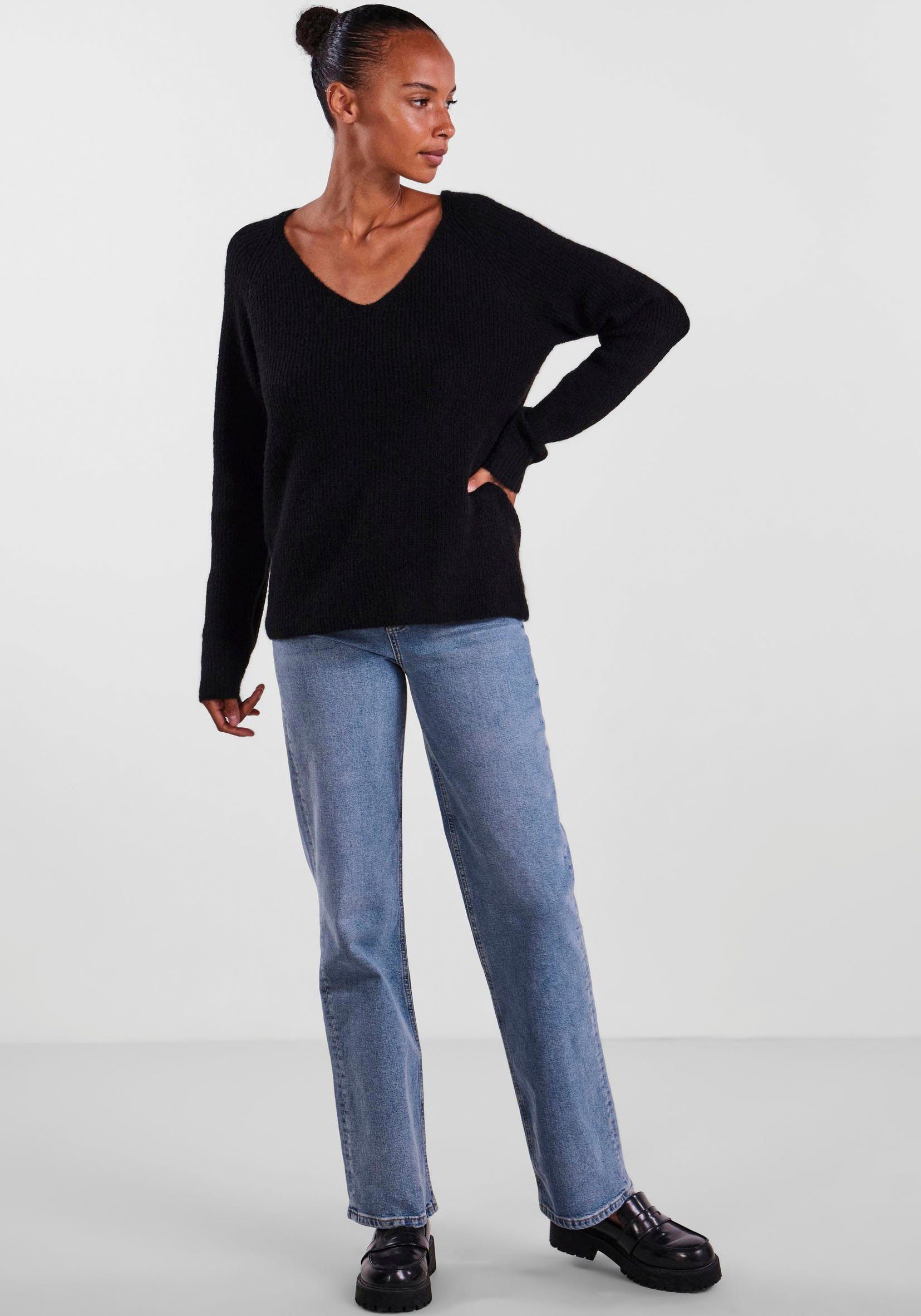 pieces Trui met V-hals PCELLEN LS V-NECK KNIT NOOS BC