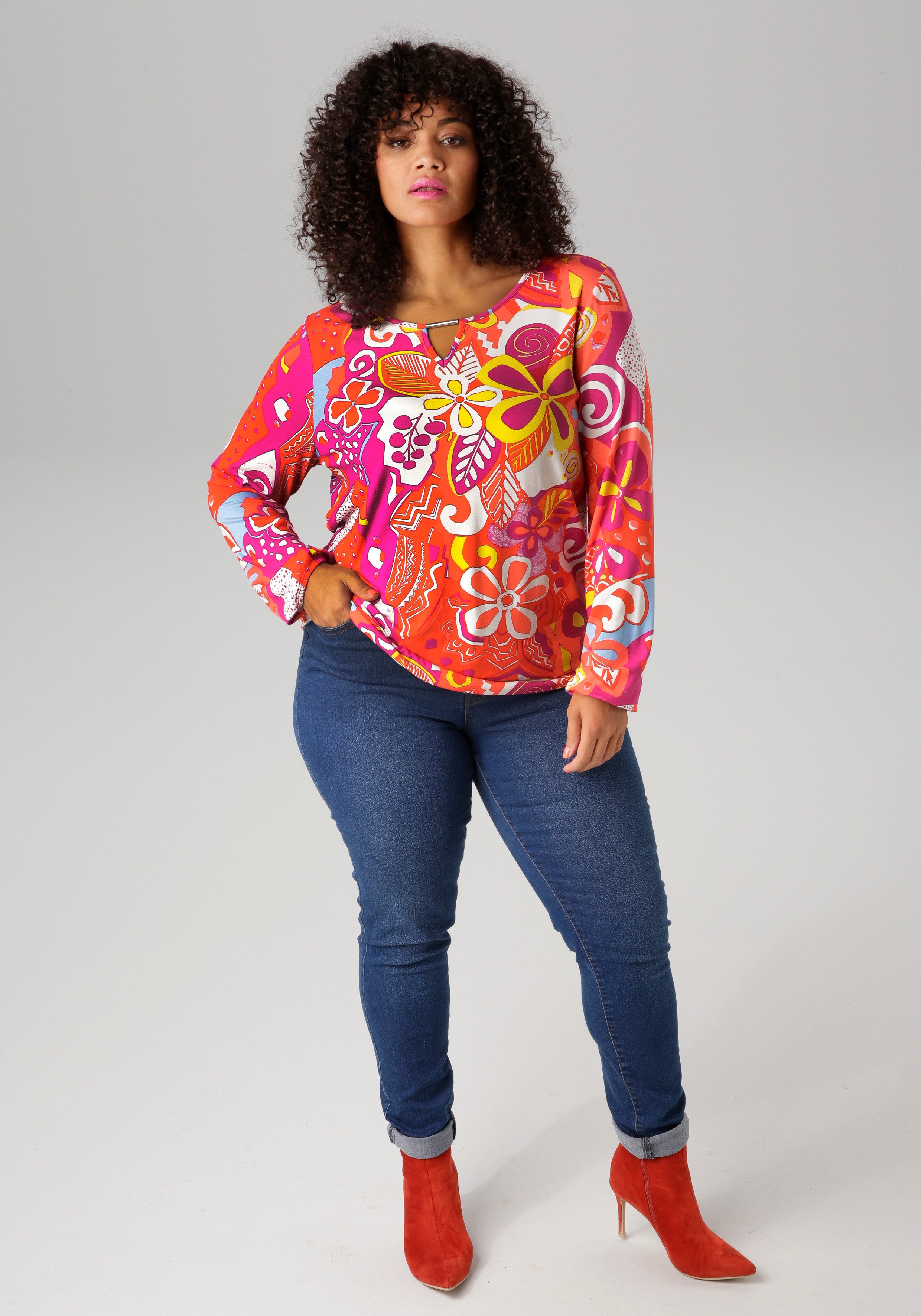 Aniston PLUS Shirt met lange mouwen met kleurharmonische, fantasierijke print - nieuwe collectie