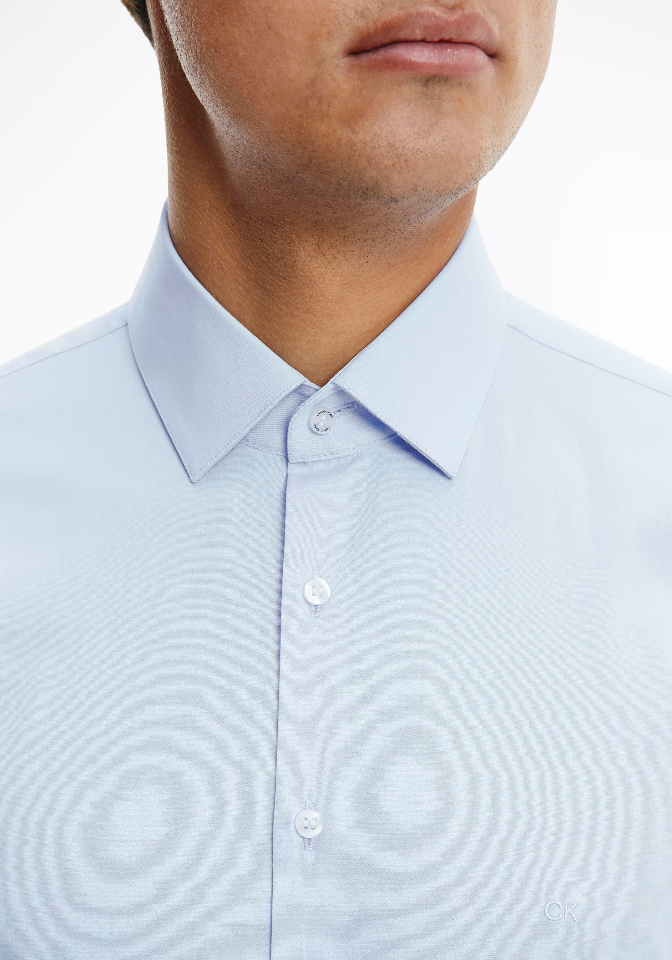 Calvin Klein Businessoverhemd POPLIN STRETCH SLIM SHIRT met kent-kraag, logoprint op borsthoogte