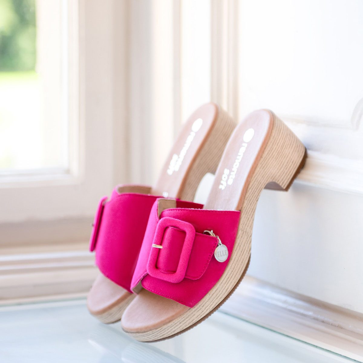 Remonte Slippers ELLE-Collection blokhak, zomerschoen, slippers, decoratieve gesp, elle-collectie