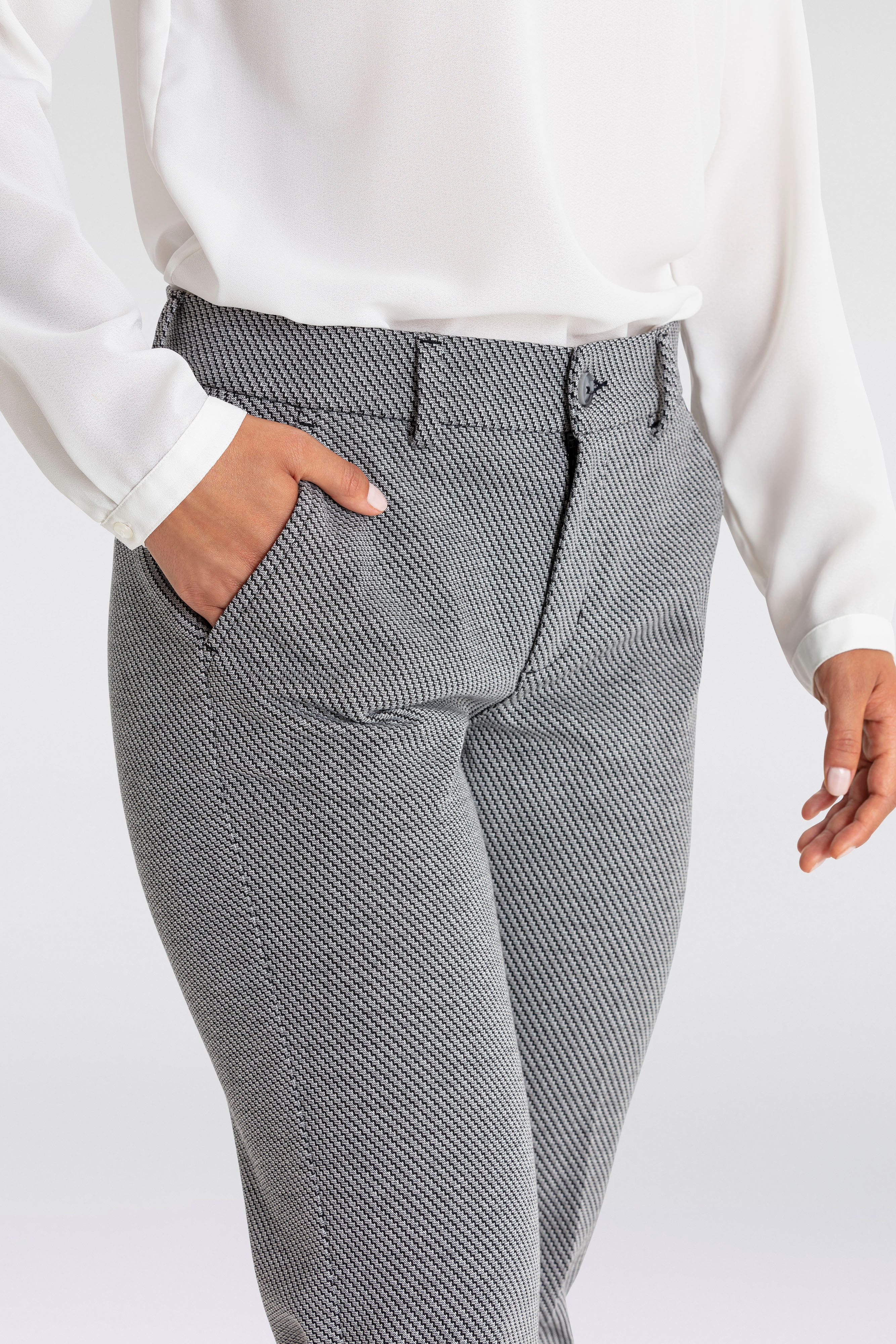 ANGELS Chino LOUISA CHINO met structuurpatroon