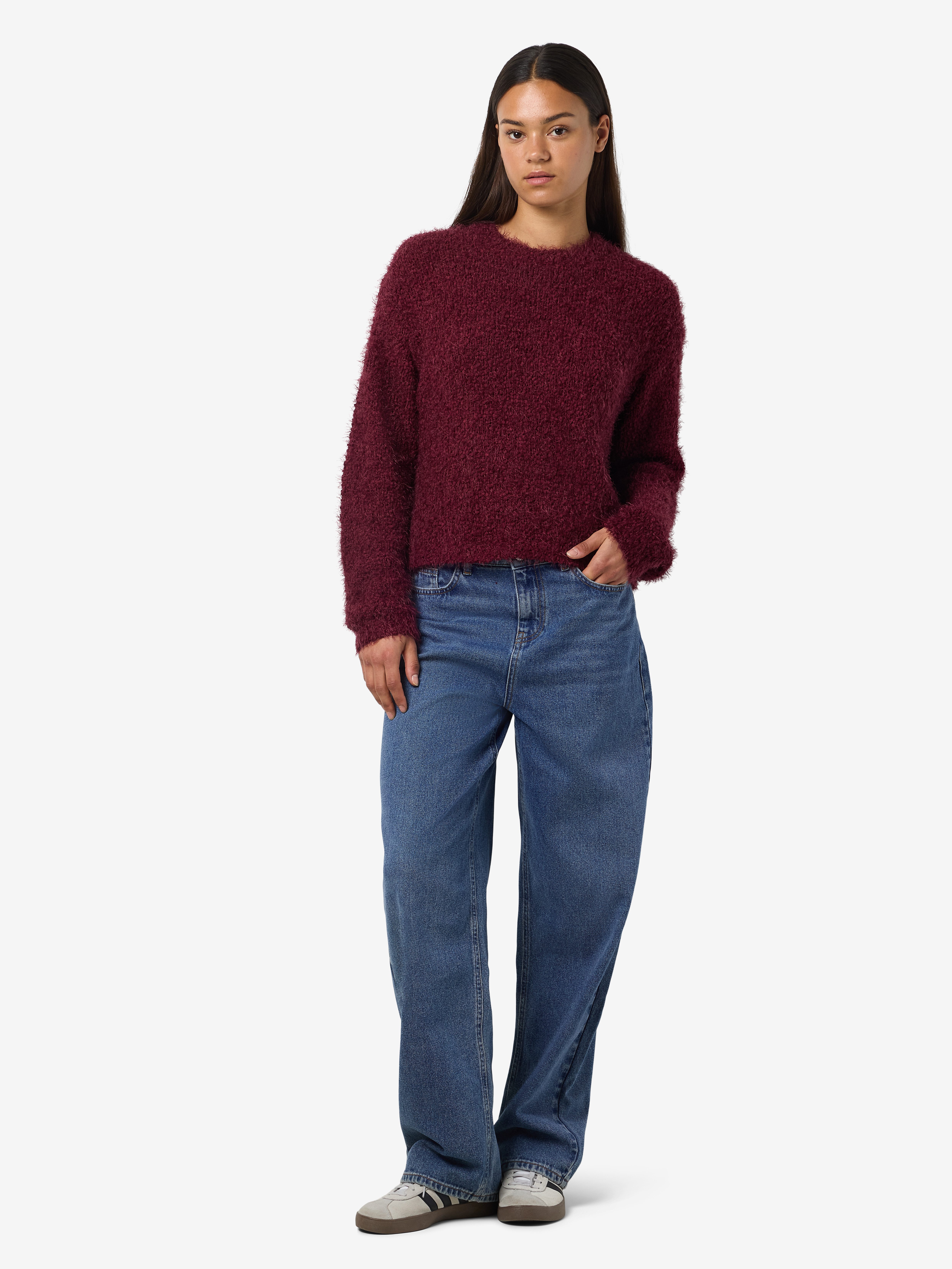 Noisy may Trui met ronde hals NMSASSY L/S O-NECK KNIT FWD NOOS