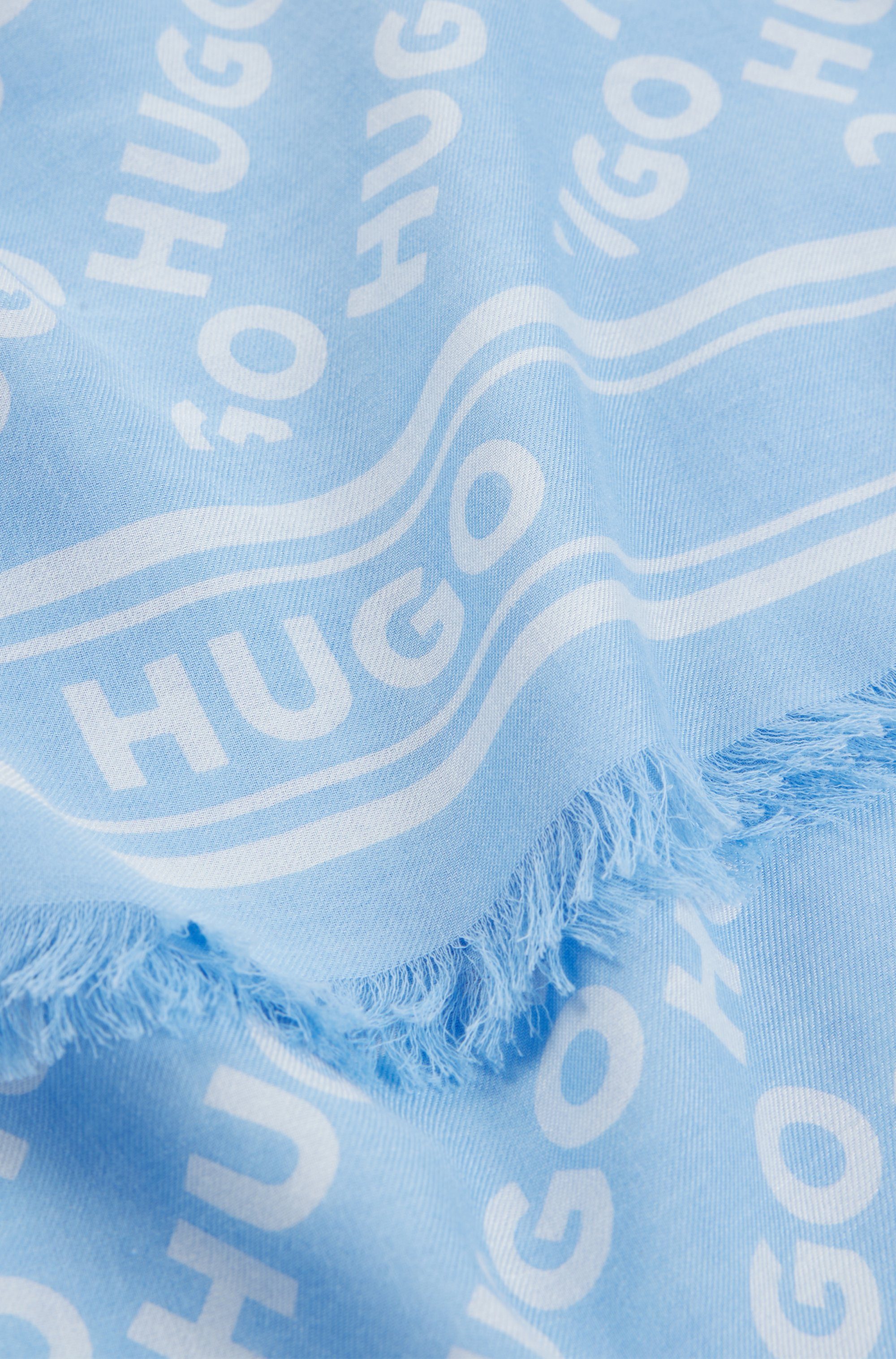 HUGO Sjaal Alycia 120*120 met hugo logoprints