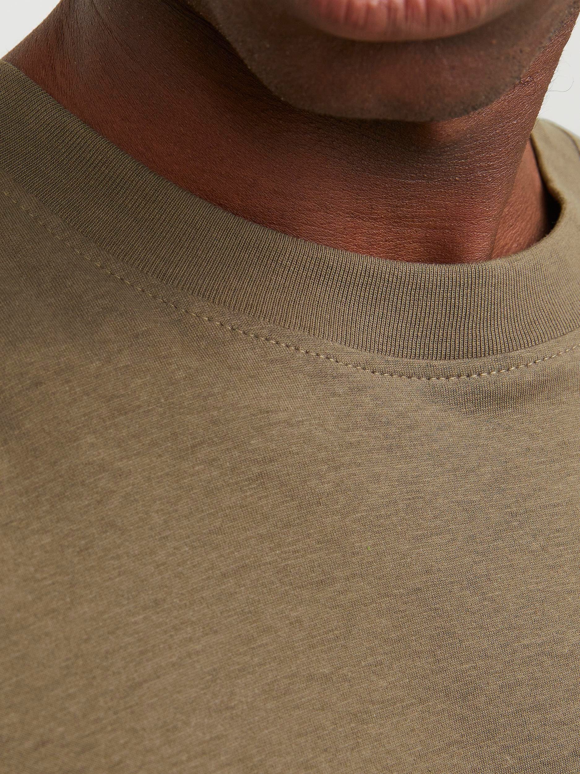 Jack & Jones Oversized shirt JJEBRADLEY TEE SS O-NECK NOOS