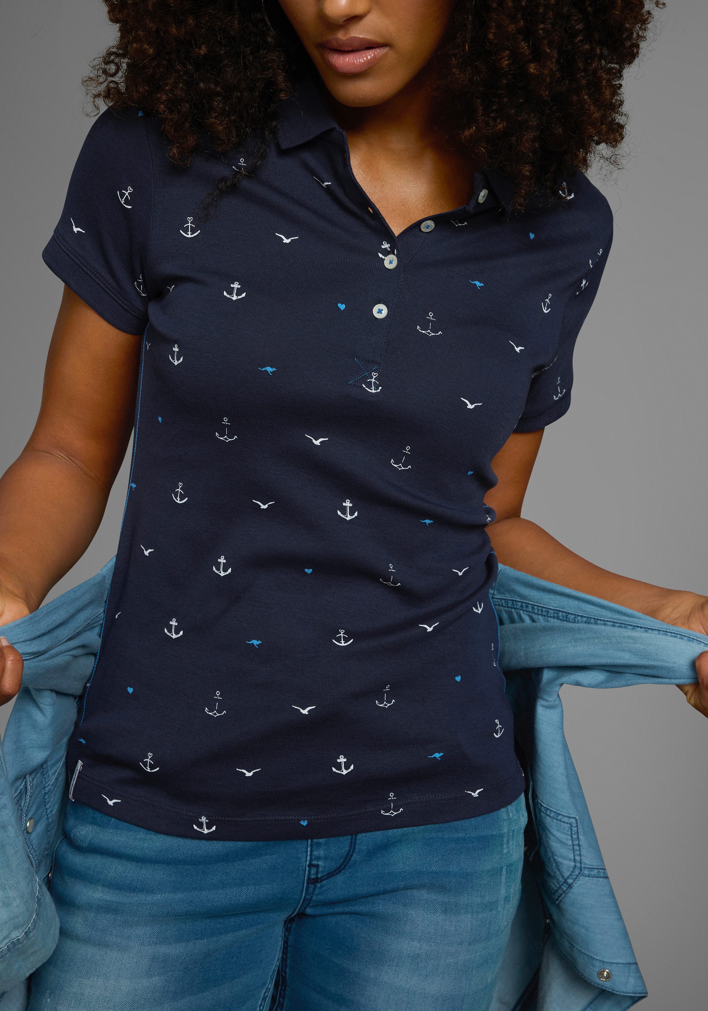 KangaROOS Poloshirt Korte mouwen, zeer figuurvolgend, met allover-print, van 100% katoen