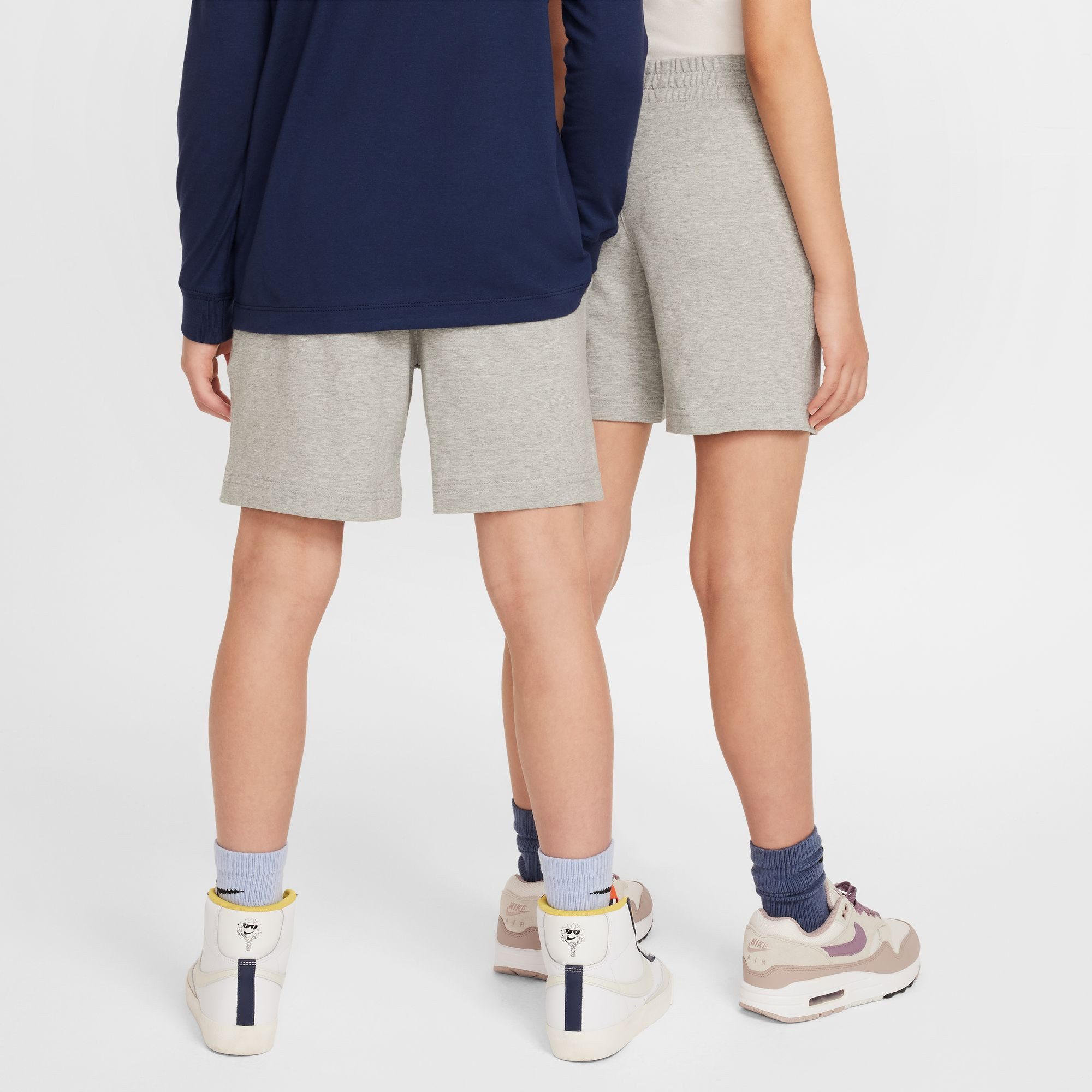 Nike Sportswear Trainingsshort K NSW CLUB KNIT SHORT 6IN LBR