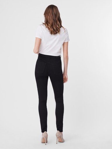 Vero Moda Skinny fit jeans VMSANDRA SHR SKINNY JEANS BLACK NOOS