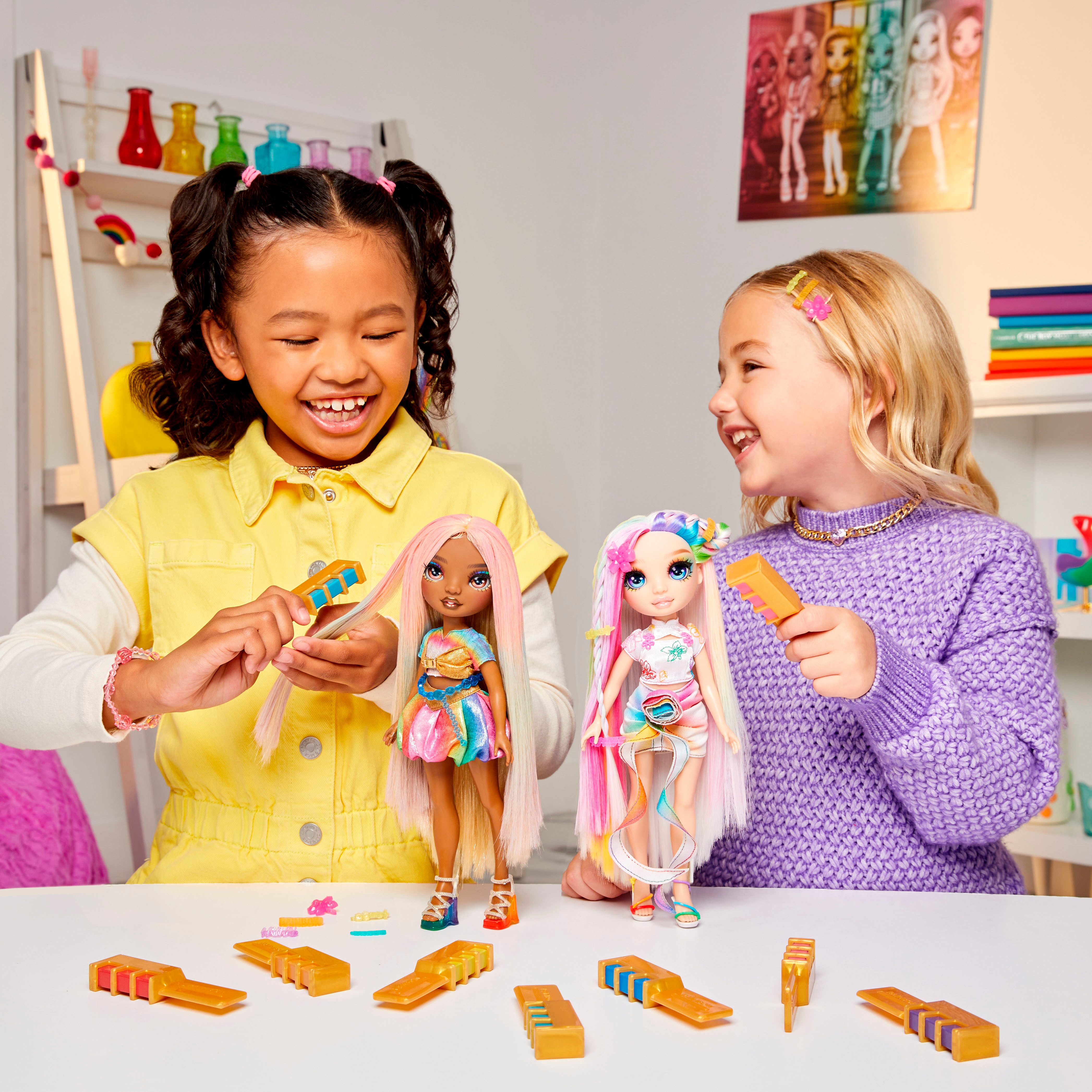 RAINBOW HIGH Aankleedpop Rainbow High Hair Chalk & Style Doll- Amaya (Rainbow)