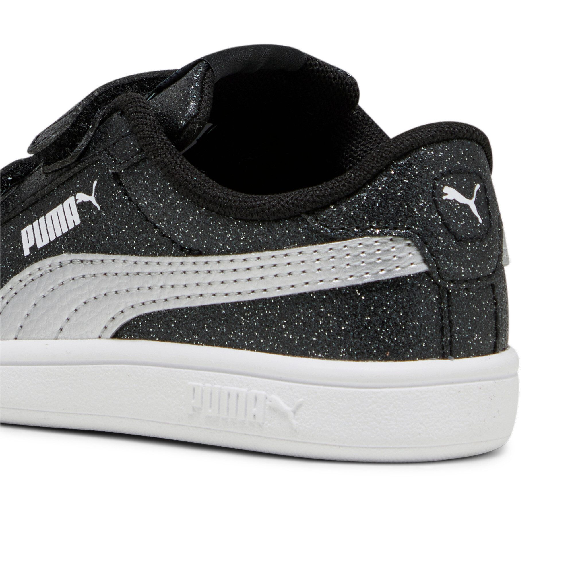 PUMA Sneakers