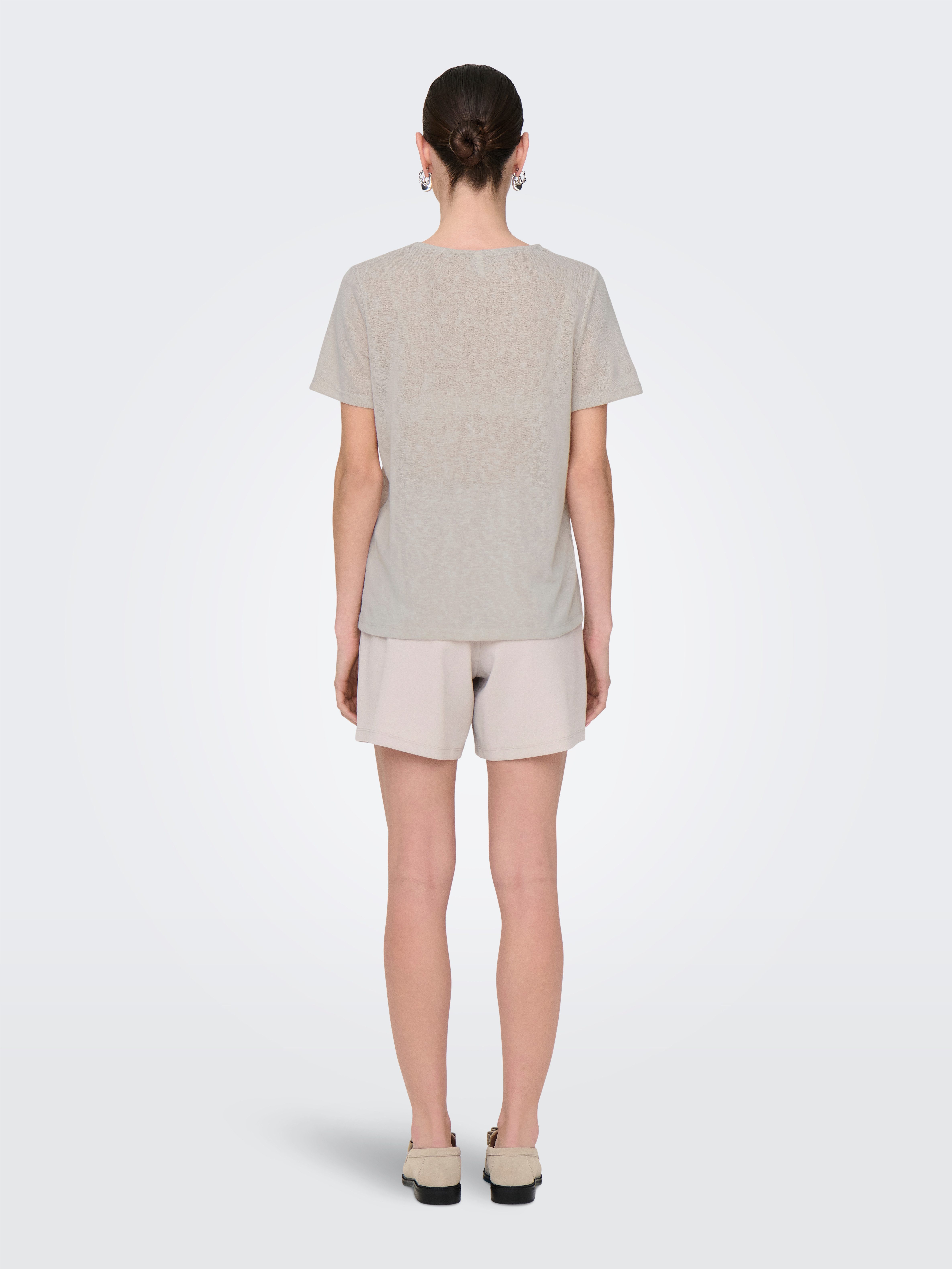Only Shirt met V-hals ONLZOLA LIFE S/S V-NECK LACE TOP JRS