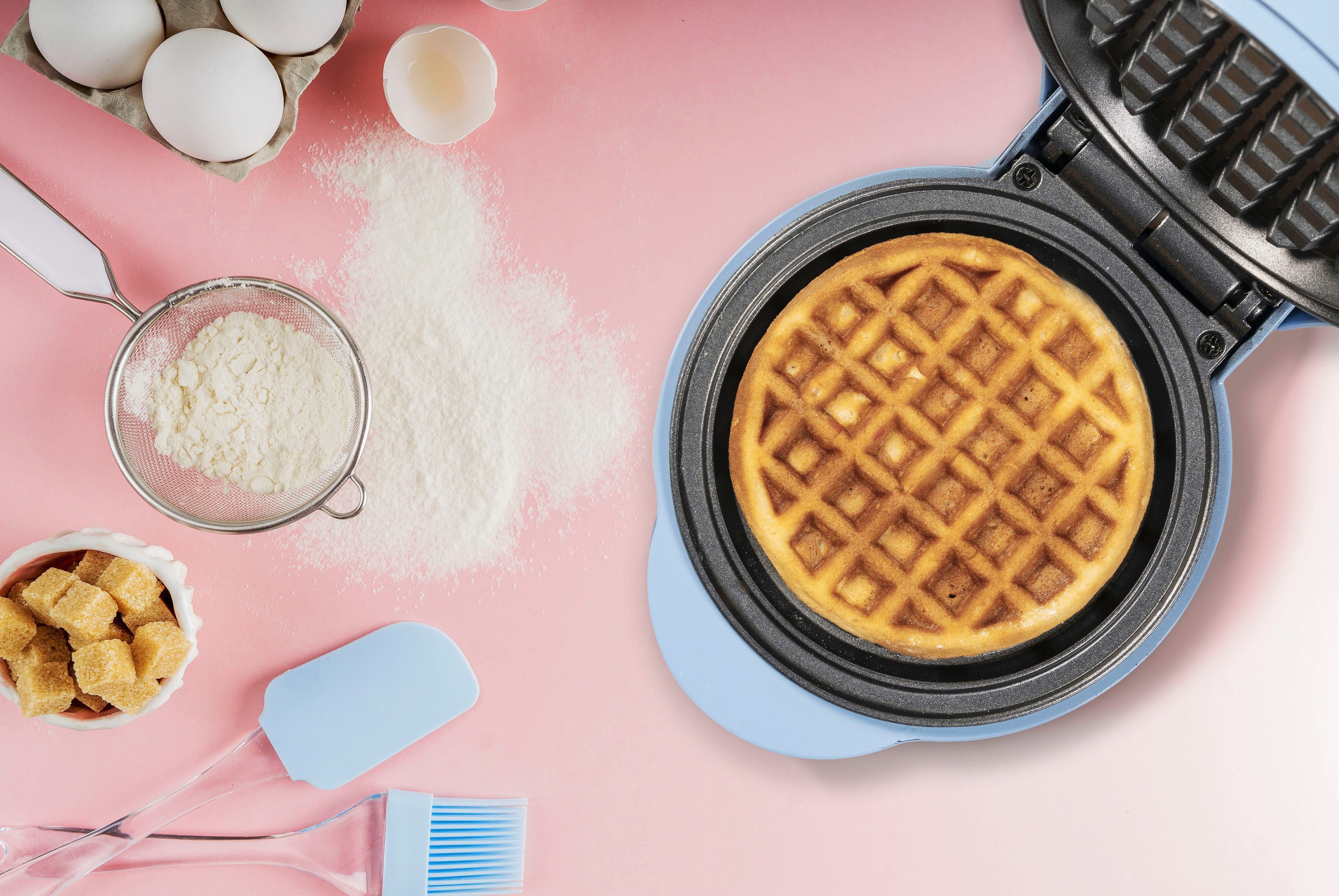 bestron Wafelijzer AMW500 Mini voor klassieke wafels, kleine wafelmaker met antiaanbaklaag