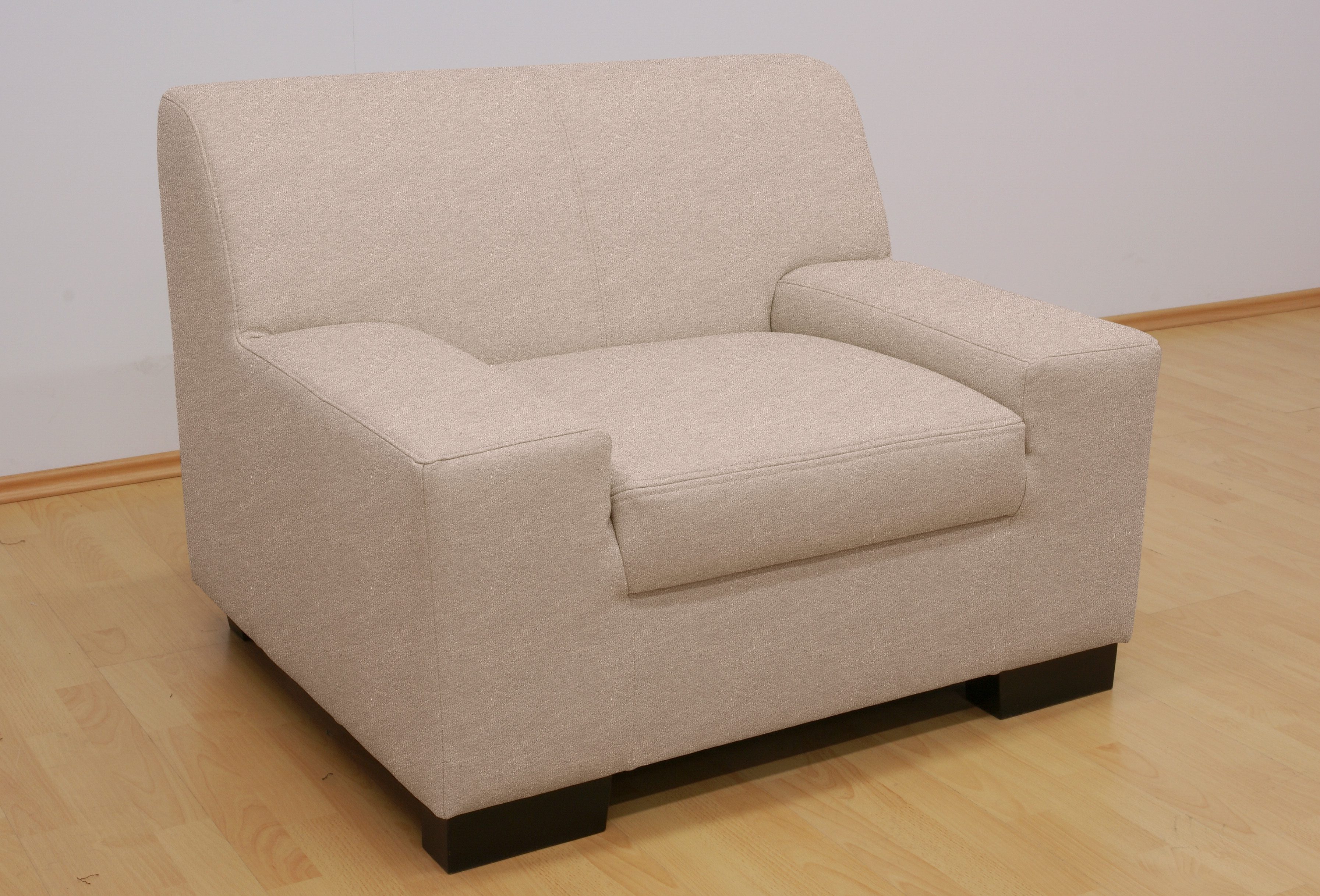 DOMO collection Fauteuil Norma kubisch und zeitlos, komfortabel, flache Armlehnen