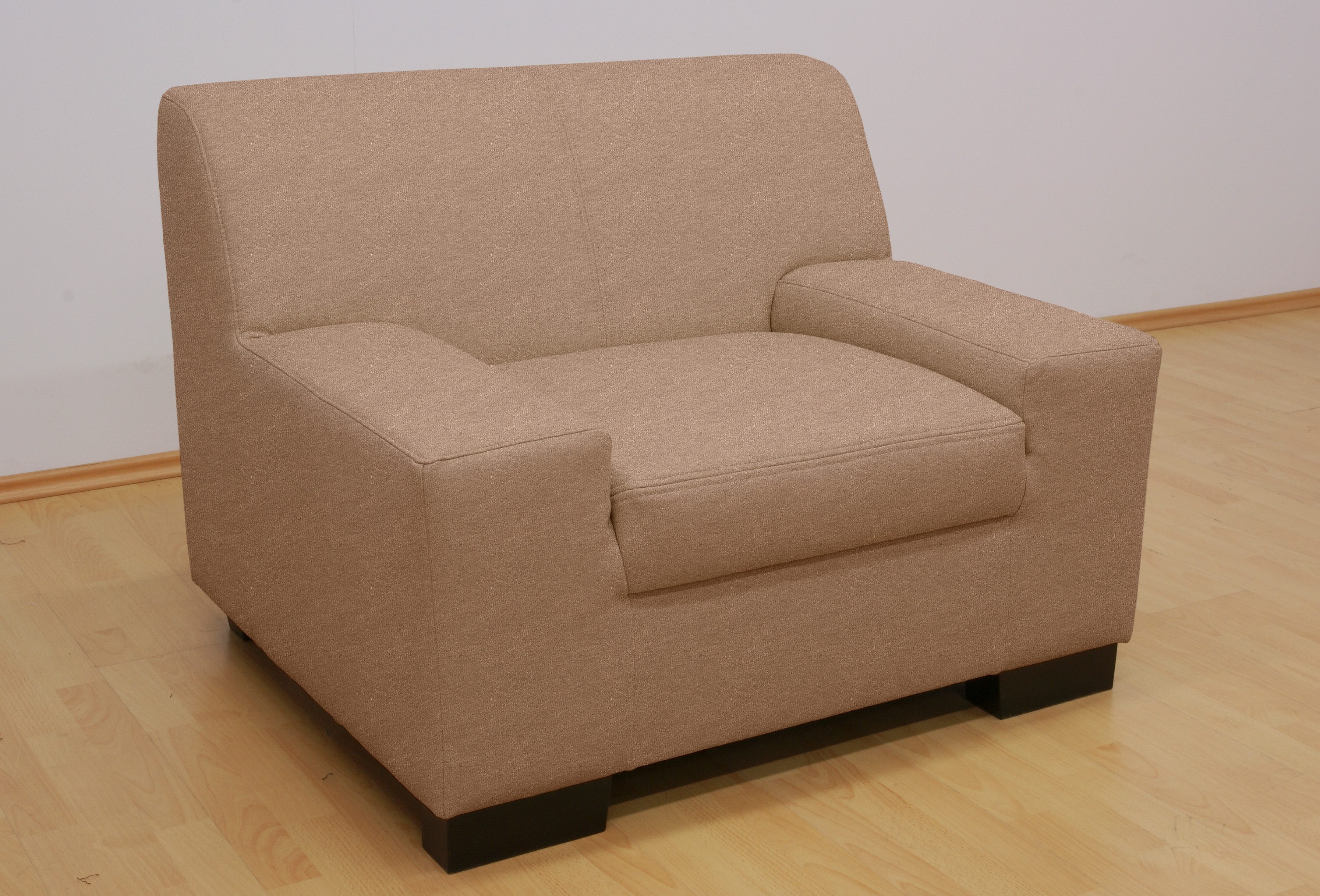 DOMO collection Fauteuil Norma kubisch en tijdloos, comfortabel, platte armleuningen