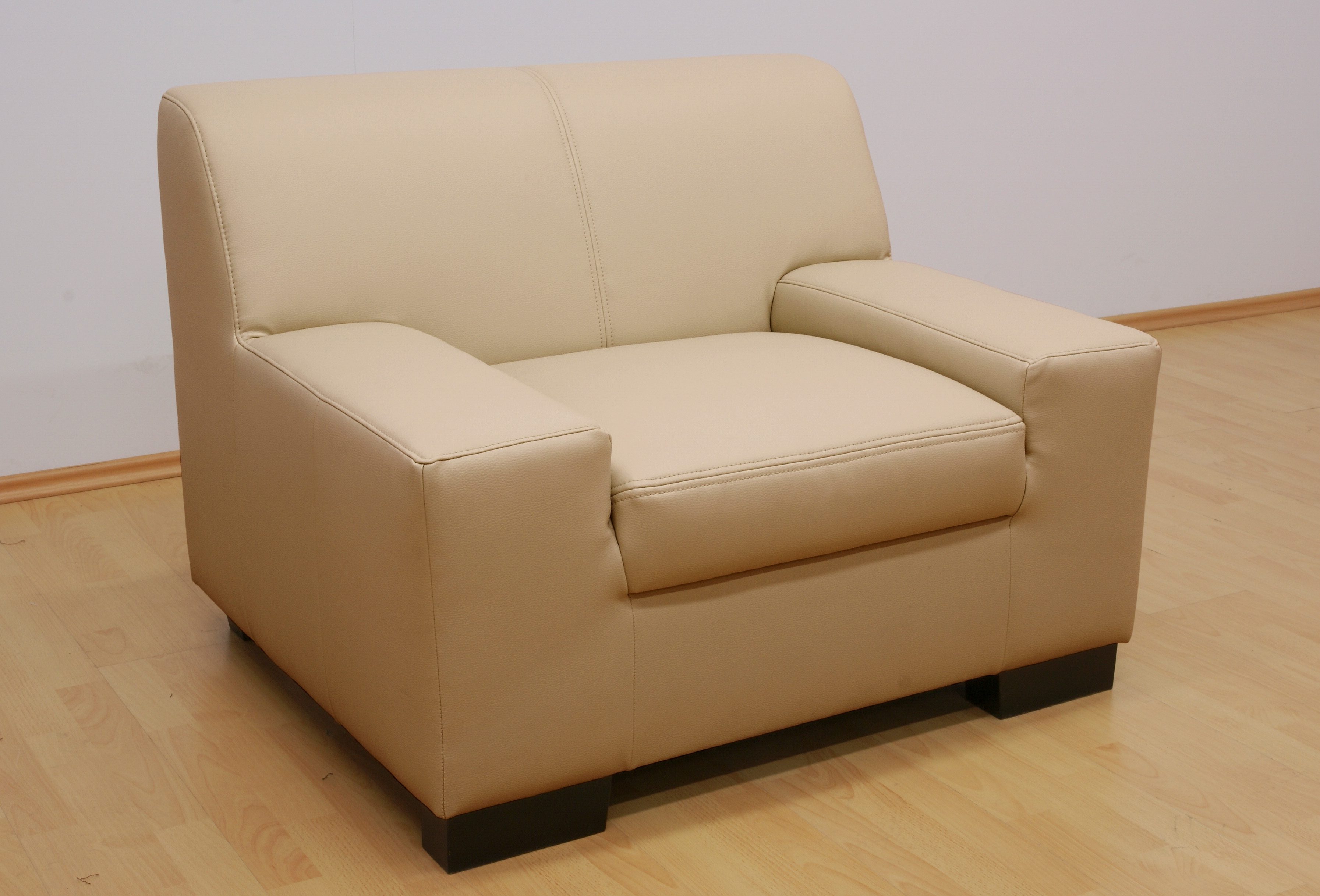 DOMO collection Fauteuil Norma kubisch en tijdloos, comfortabel, platte armleuningen