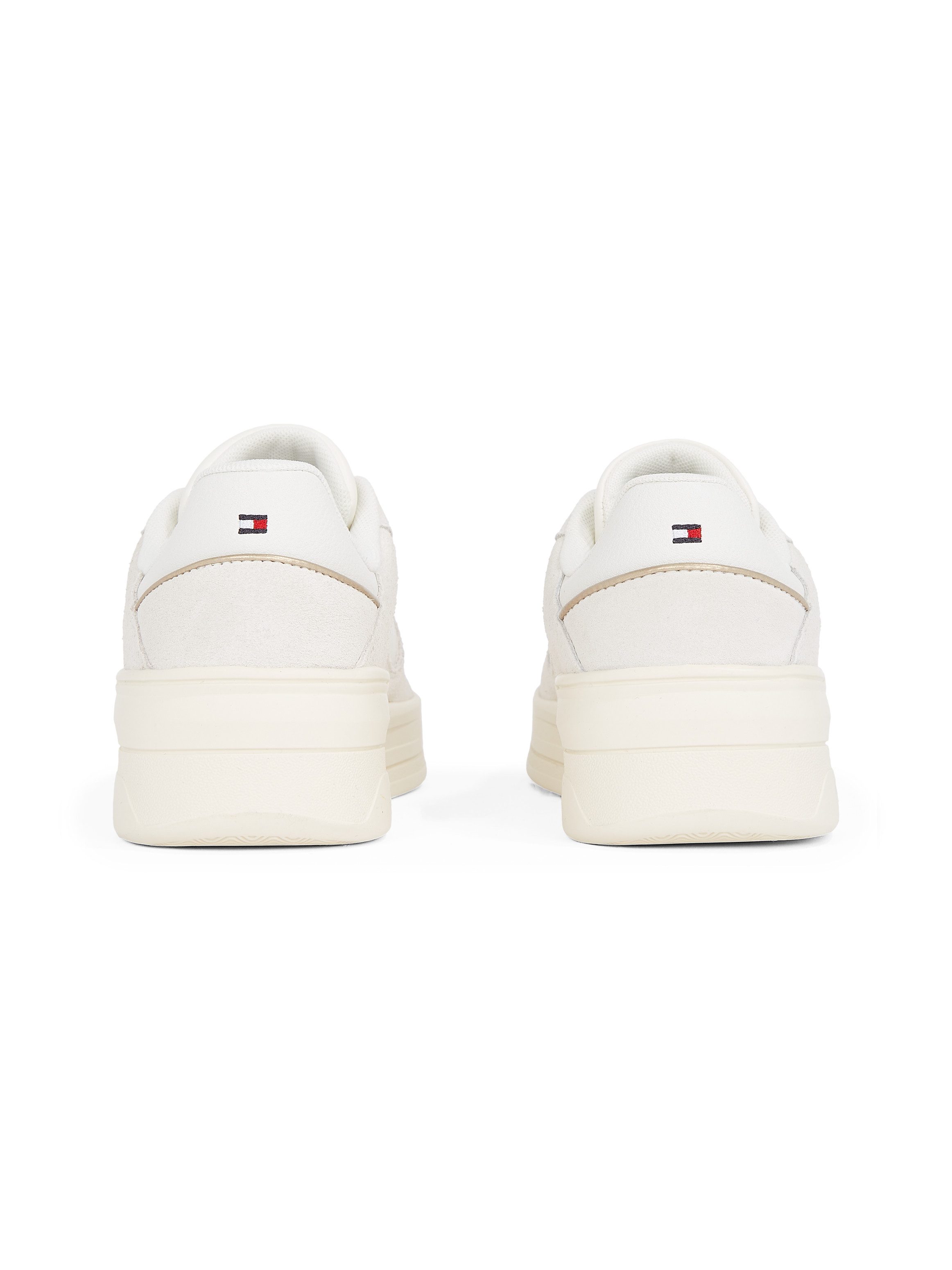 Tommy Hilfiger Plateausneakers ESSENTIAL BASKET SNEAKER , vrijetijdsschoen, lage schoen, veterschoen met logo-embleem