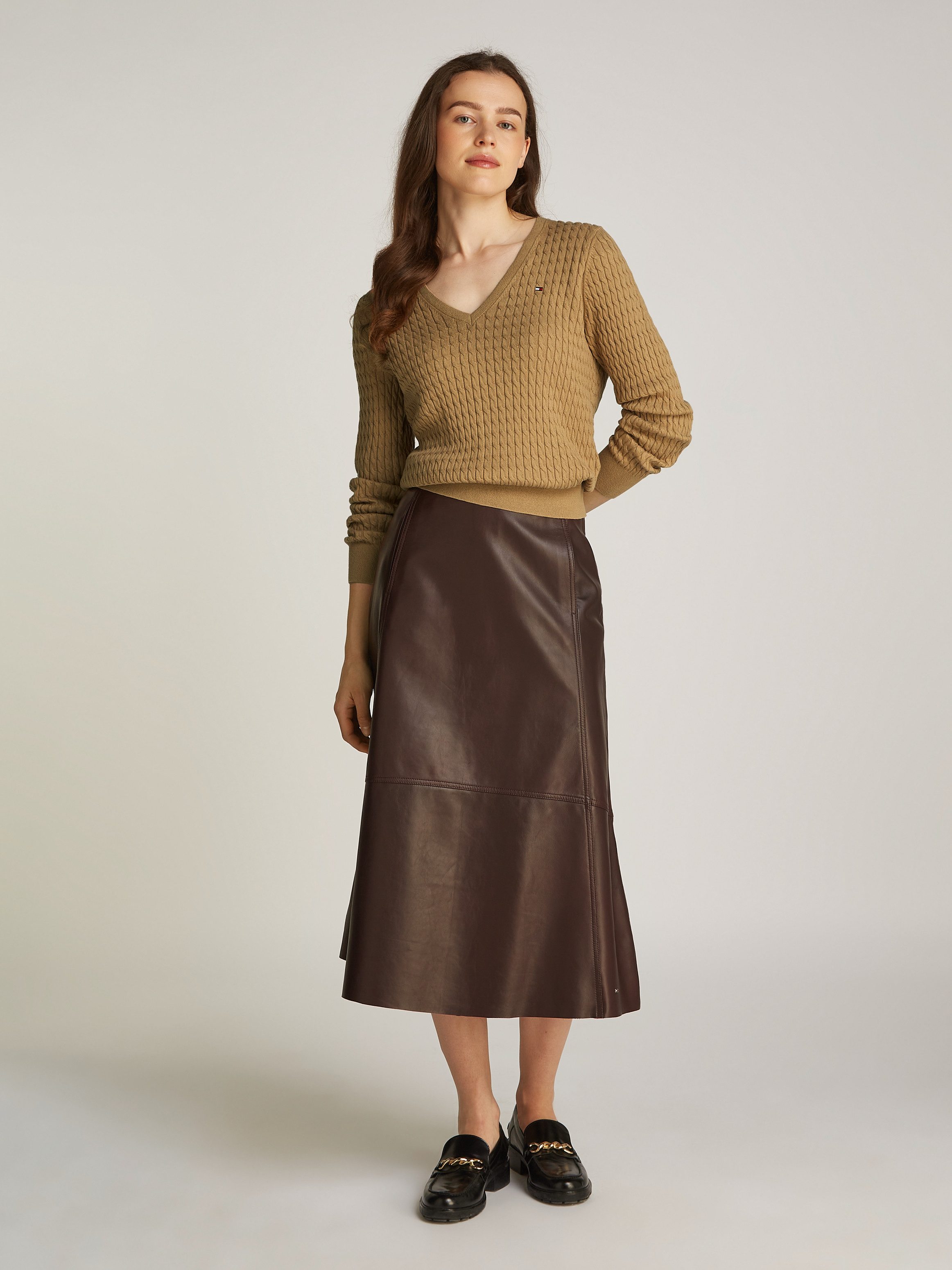 Tommy Hilfiger Trui met V-hals CO CABLE V-NK LS SWT met kabelpatroon, logo-borduursel