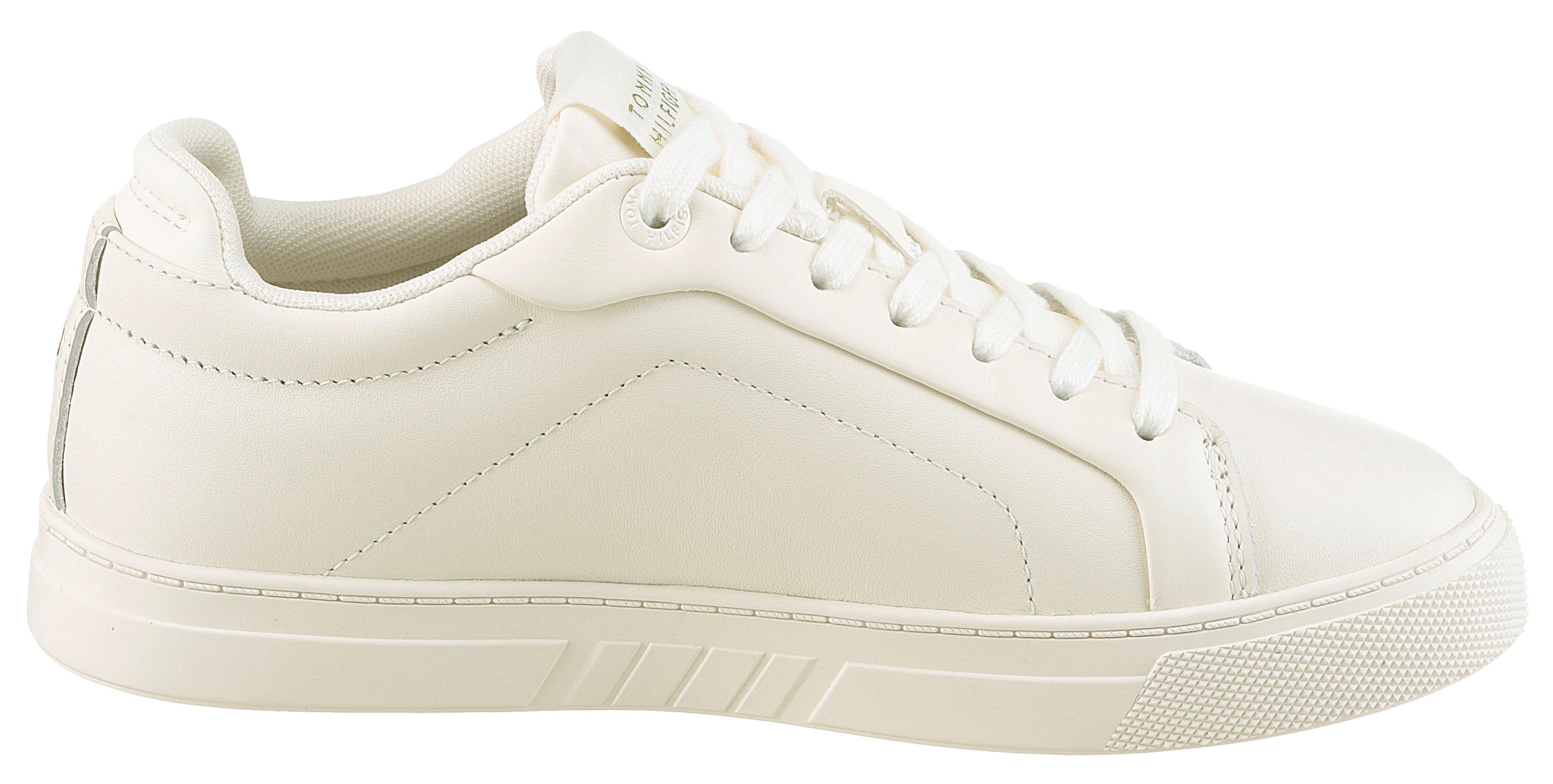 Tommy Hilfiger Plateausneakers WOMENS ICON COURT SNEAKER FLAG vrijetijdsschoen, veterschoen, lage schoen met gevoerde schacht