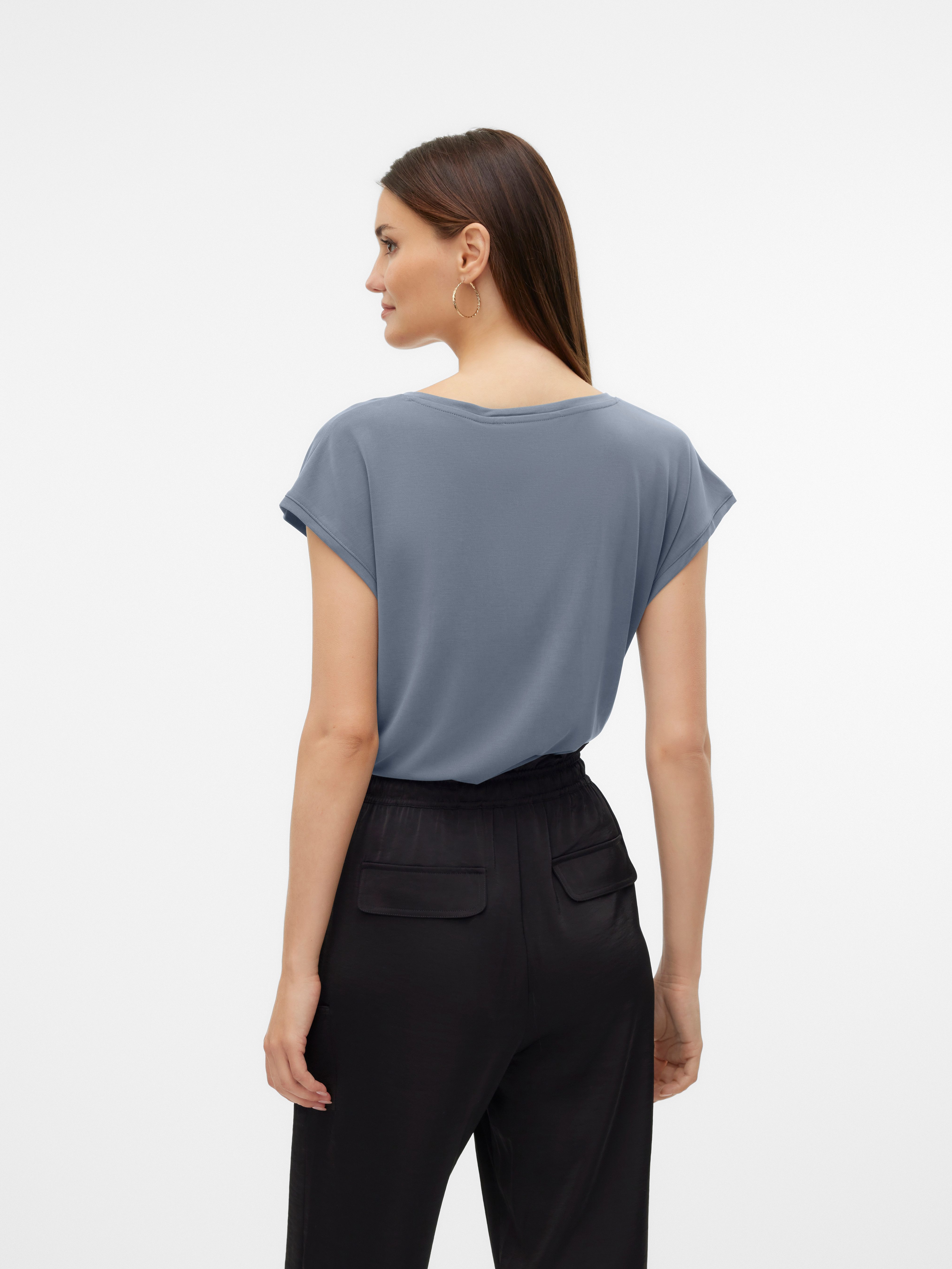 Vero Moda Shirt met V-hals VMFILLI SS V-NECK TEE GA NOOS in een materialenmix met tencel™ modal
