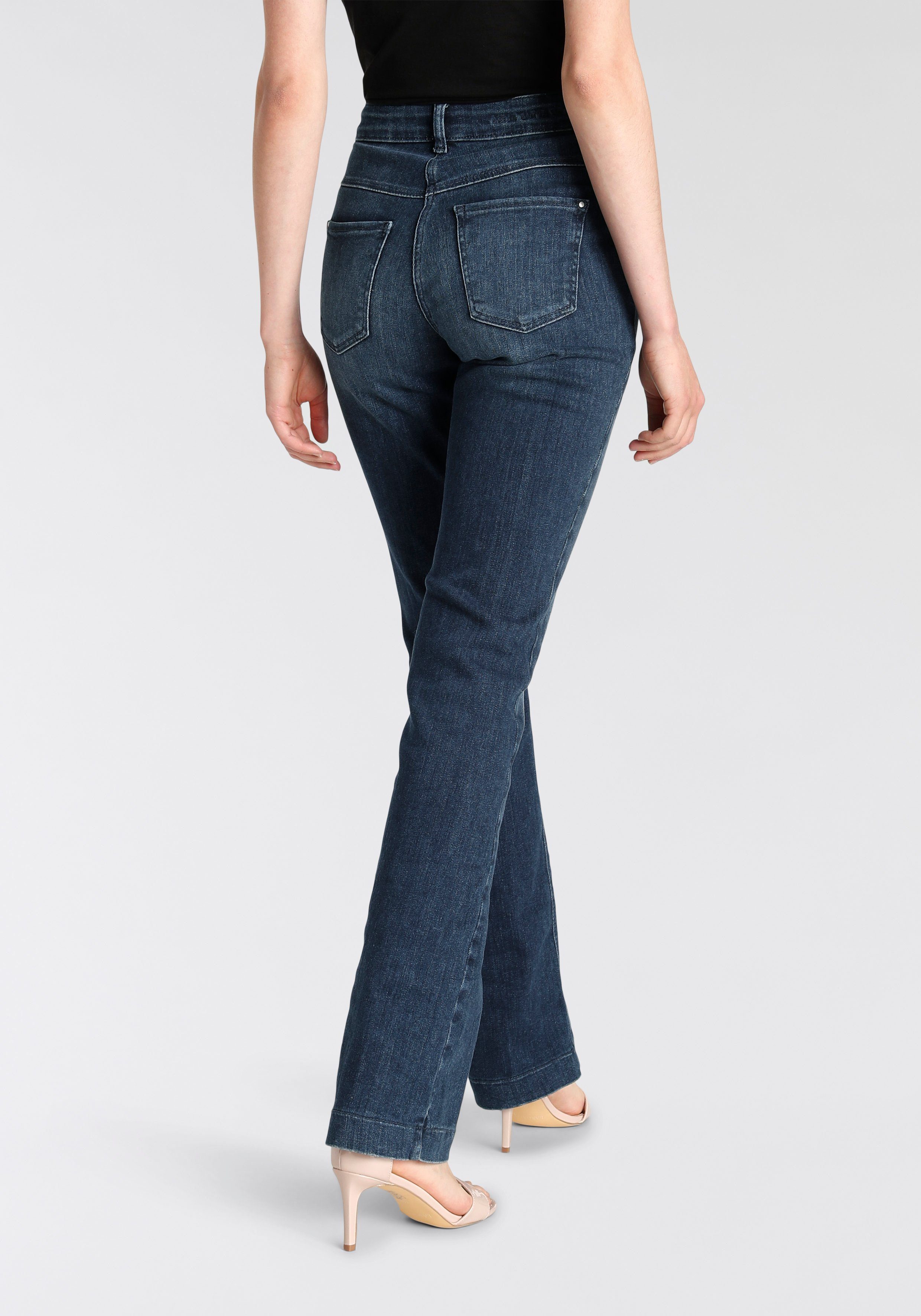 MAC Bootcut jeans Dream-Boot Recht belijnd met iets uitlopende pijpen
