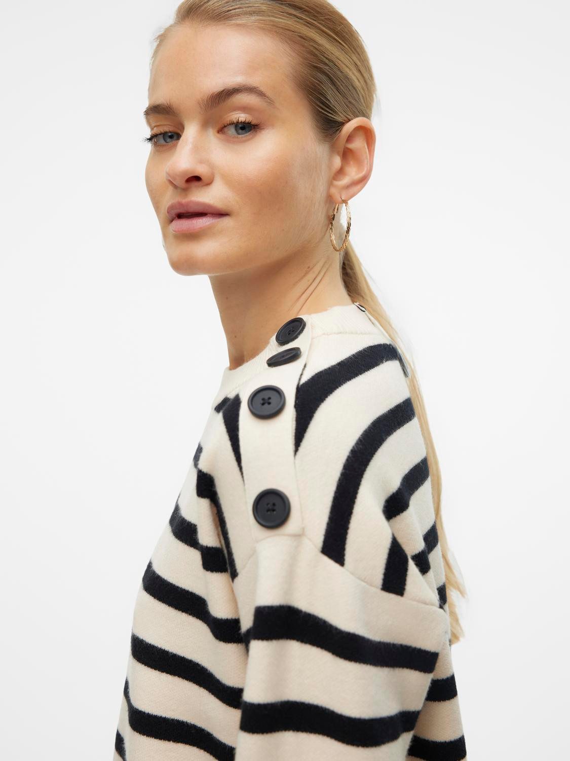 Vero Moda Trui met ronde hals VMSABA LS O-NECK BUTTON PULLOVER GA NOOS