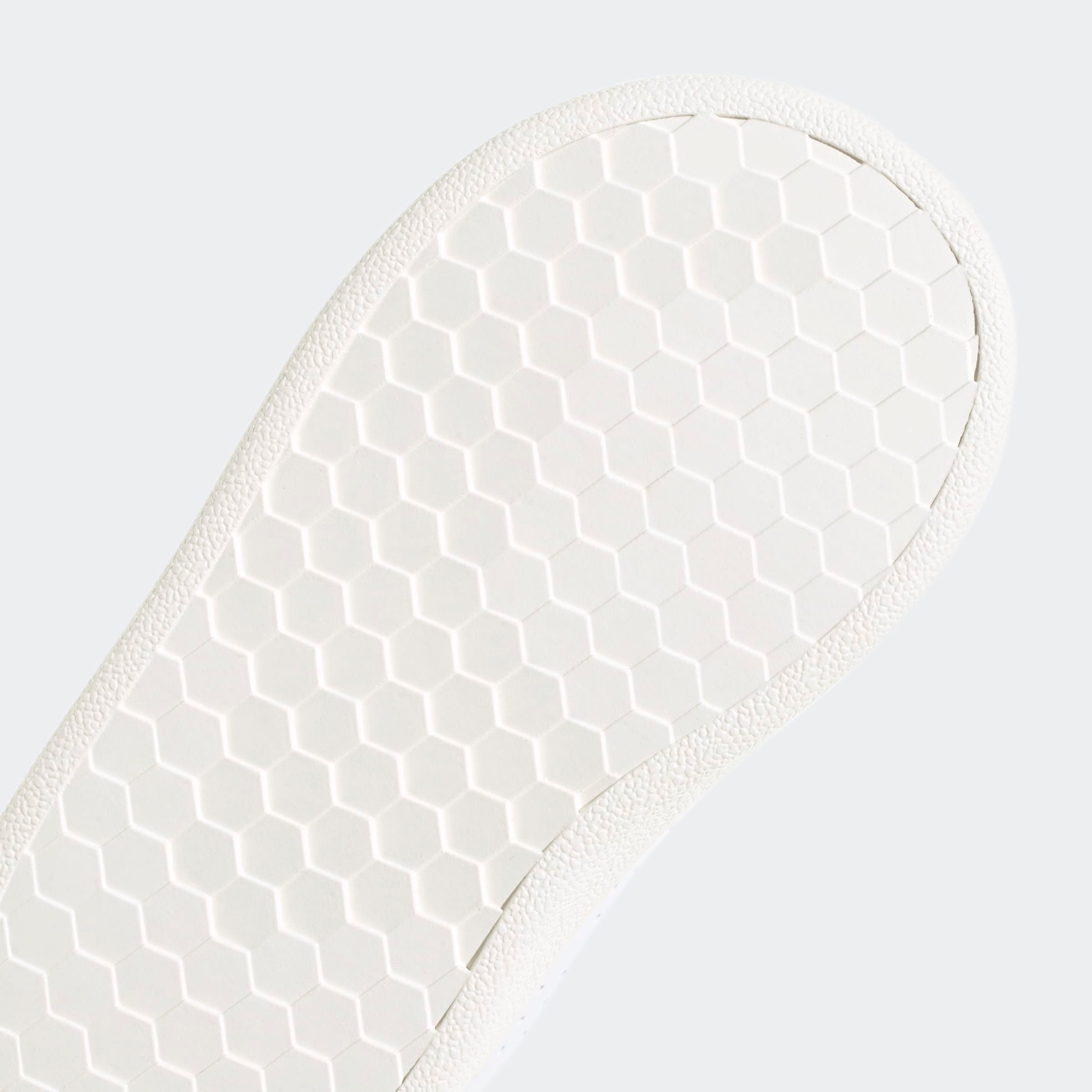 adidas Sportswear Sneakers ADVANTAGE LIFESTYLE COURT TWO HOOK-AND-LOOP Ontwerp in de sporen van de adidas Stan Smith