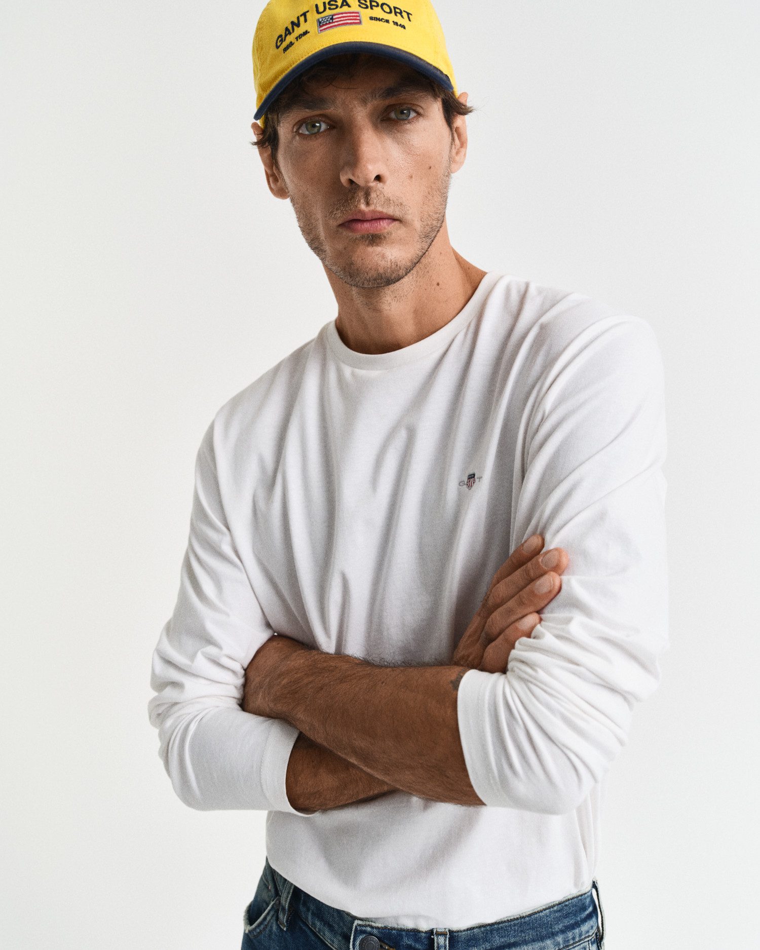 Gant Shirt met lange mouwen REG SHIELD LS T-SHIRT met logoborduursel op borsthoogte