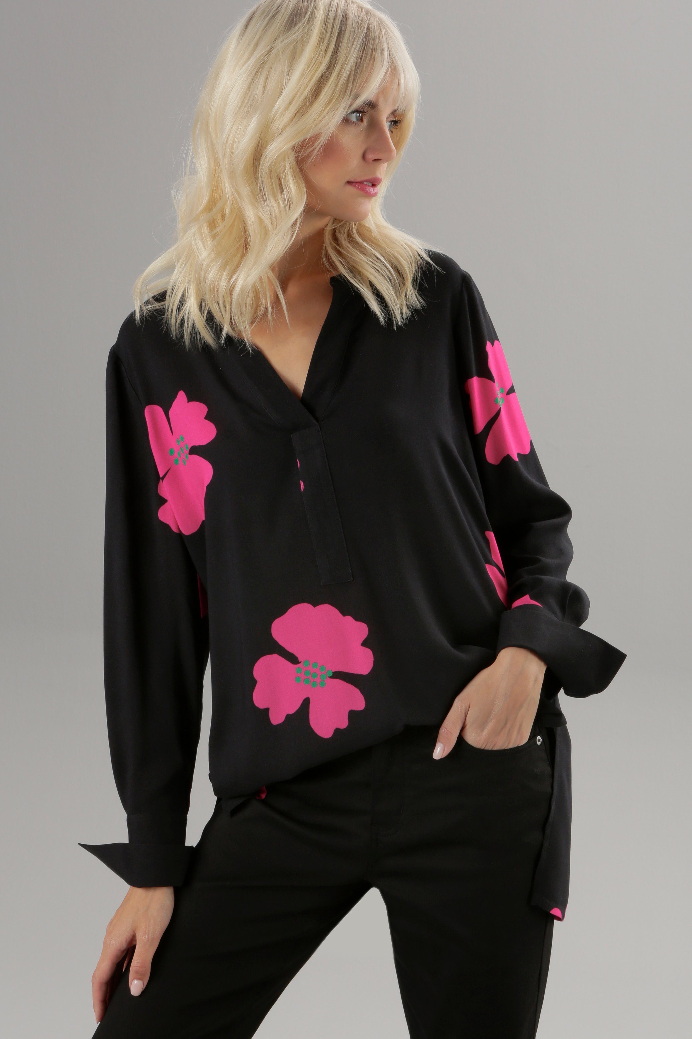 Aniston SELECTED Lange blouse met bloemenprint - elk stuk is uniek