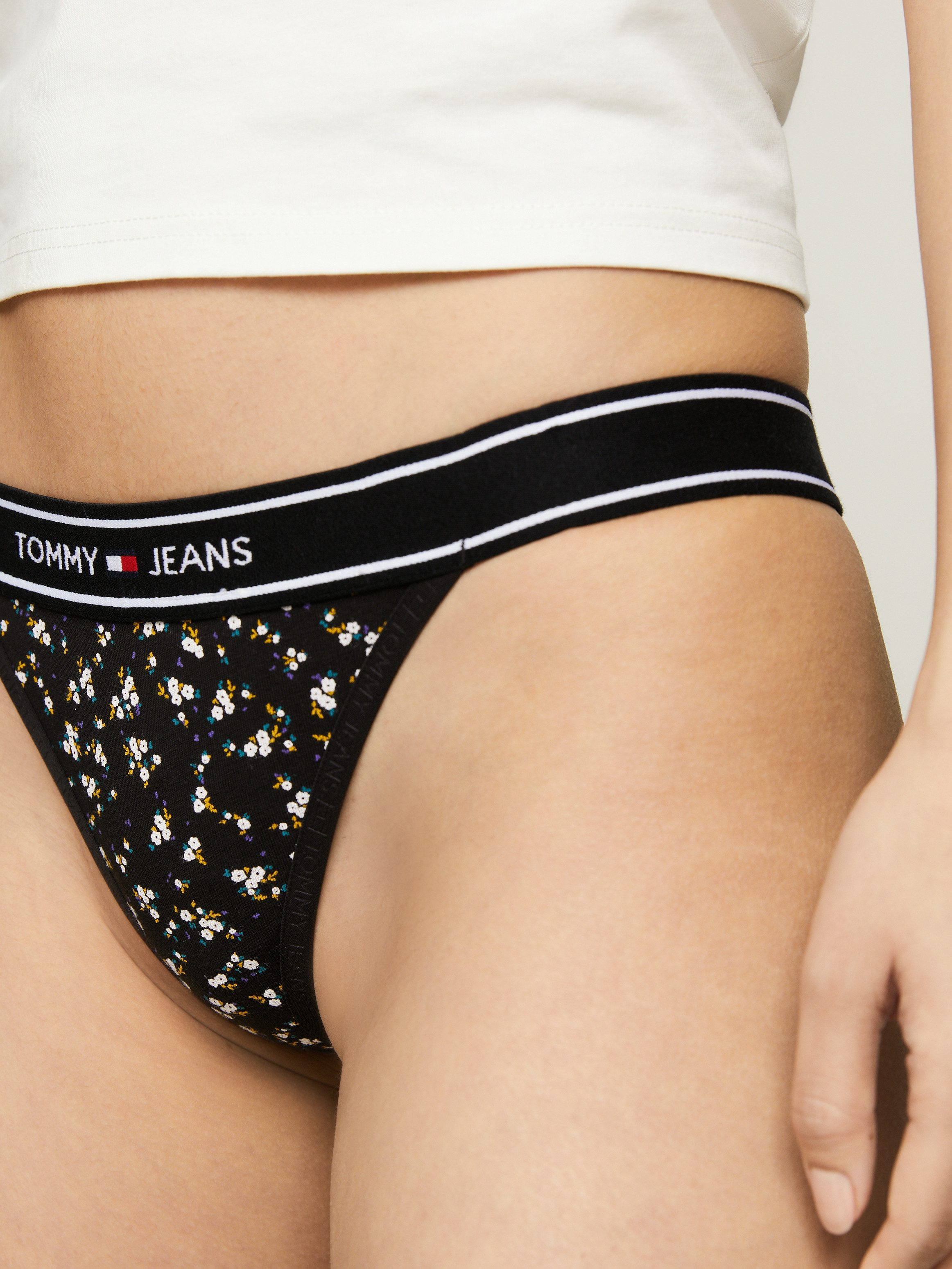Tommy Hilfiger Underwear Tanga THONG PRINT met bloemenprint, logo-inscriptie